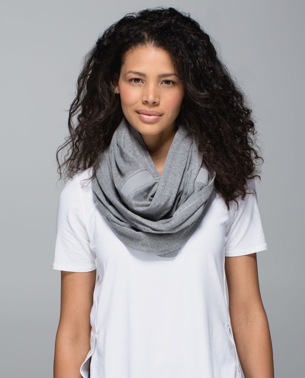 Lululemon Sun Salutation Circle Scarf - Heathered Medium Grey