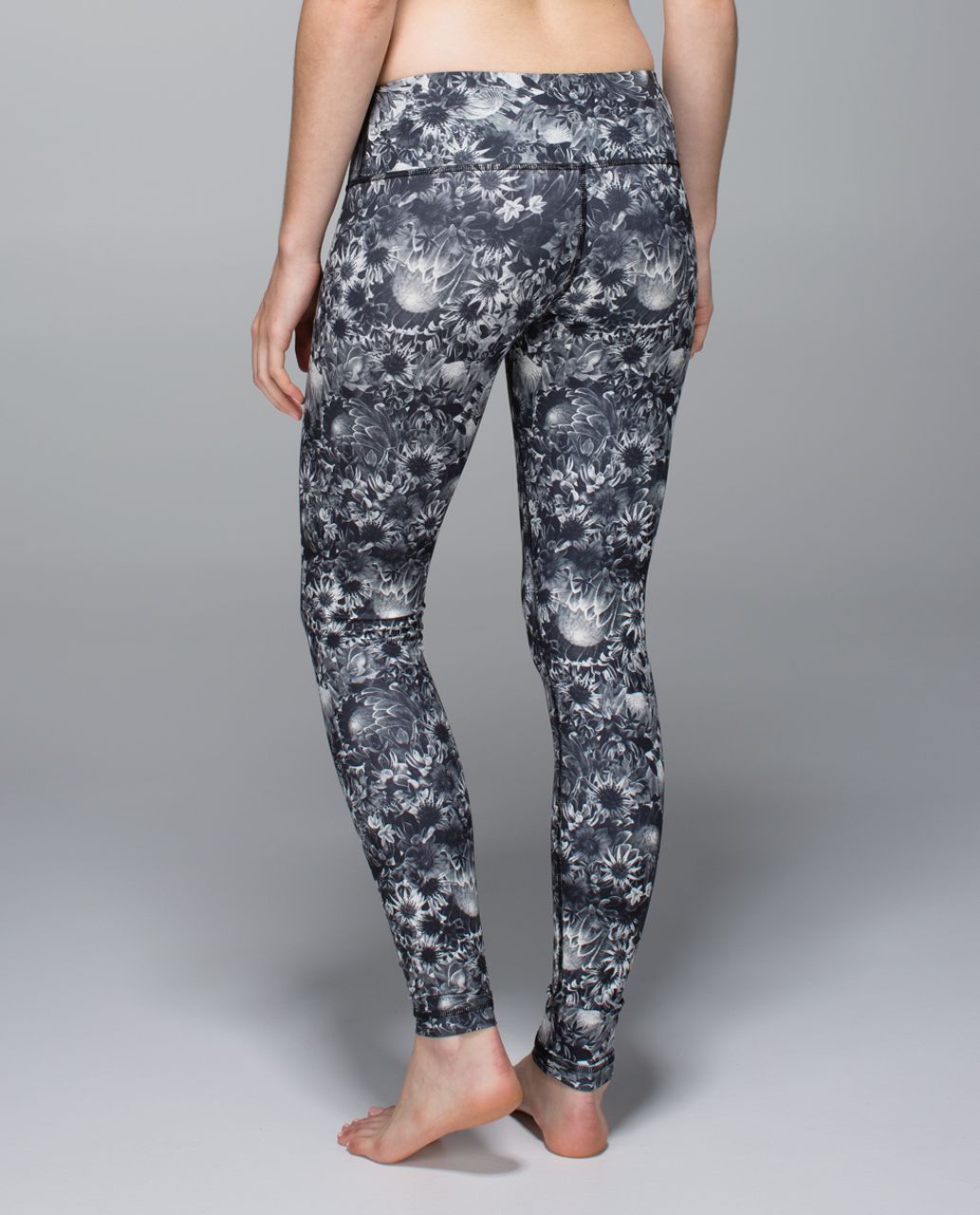 Lululemon Wunder Under Full On Luxtreme Leggings Floral Dot Yoga Pants  Size: 4