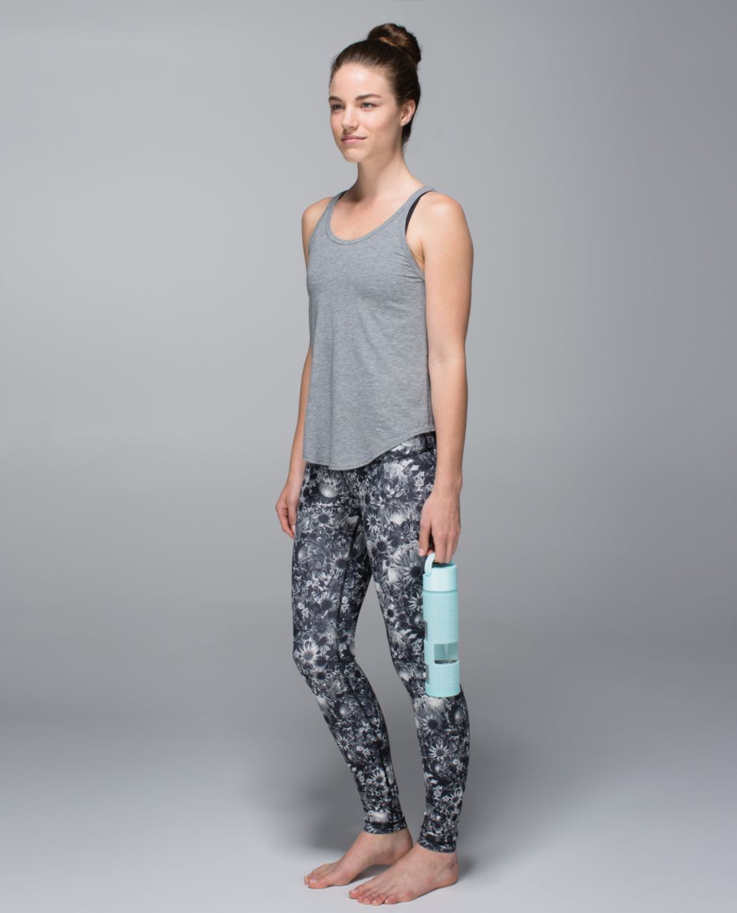 Lululemon Wunder Under Crop II Pretty Plume Angel Wing Black 6 Gray White  Size 4 - $32 - From Gulfcoast