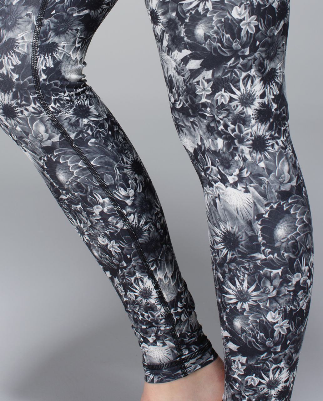 Lululemon Flowabunga Floral Cropped Leggings - Gem