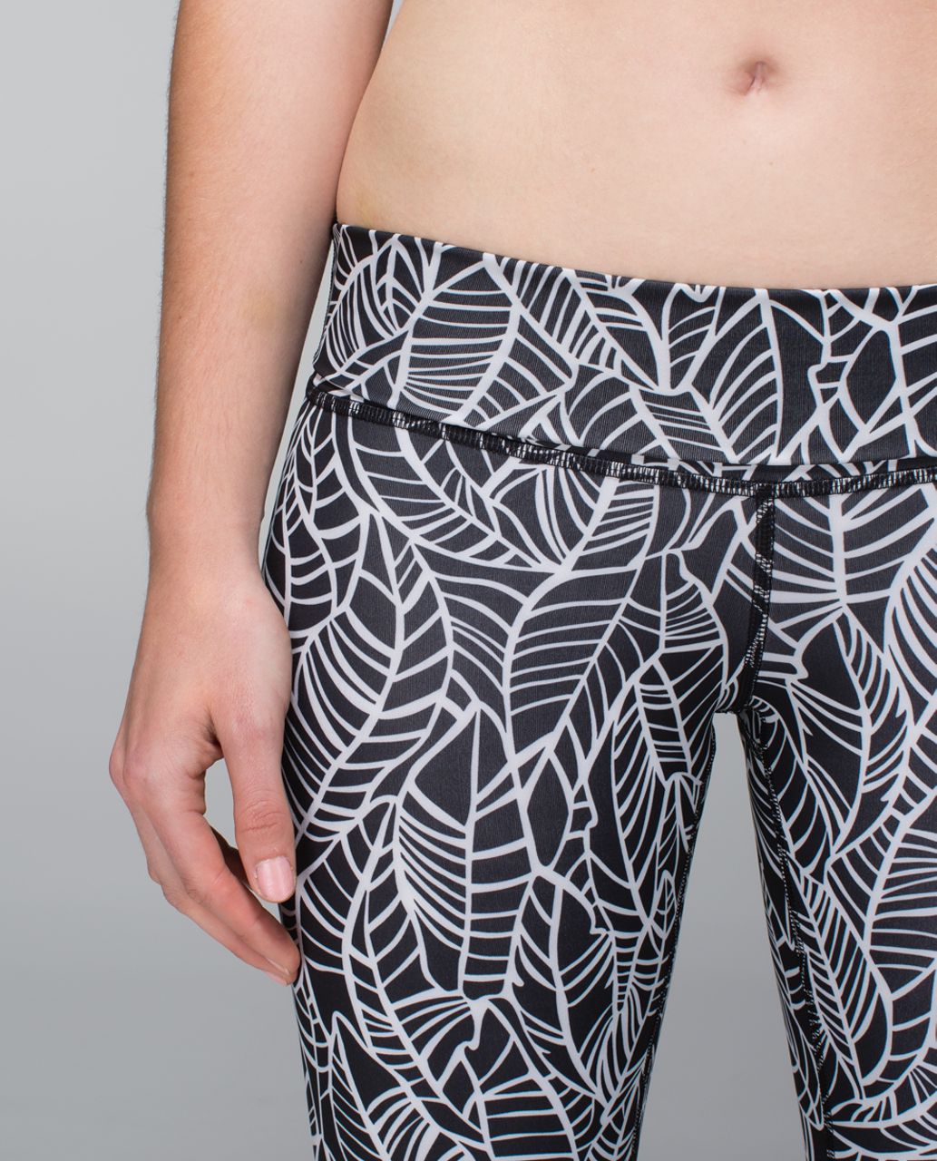 Lululemon Wunder Under Pant *Full-On Luxtreme (Roll Down) - Pretty Palm Black Angel Wing