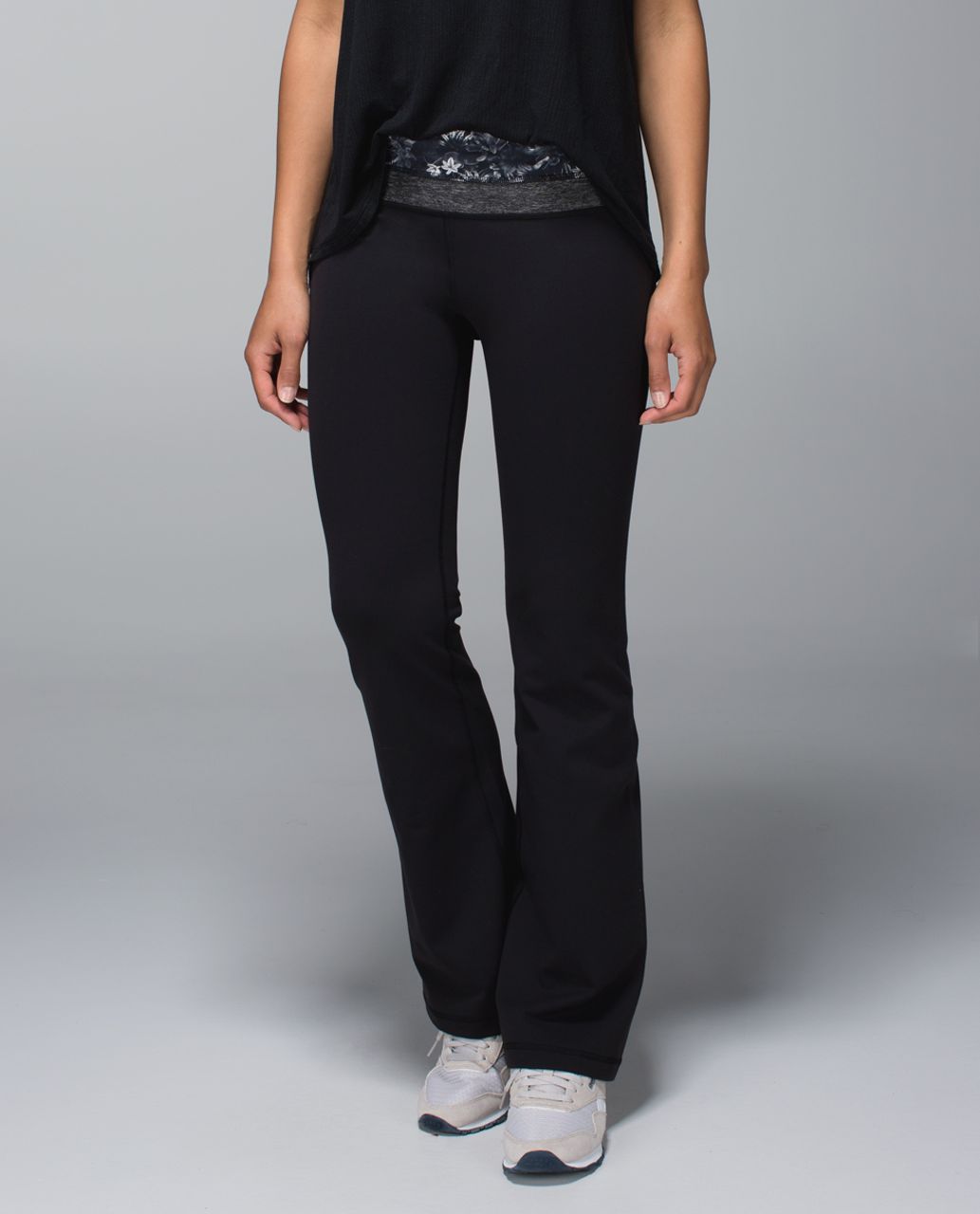 Lululemon Groove Pant *Full-On Luon (Regular) - Black / Flowabunga Black Angel Wing / Heathered Black