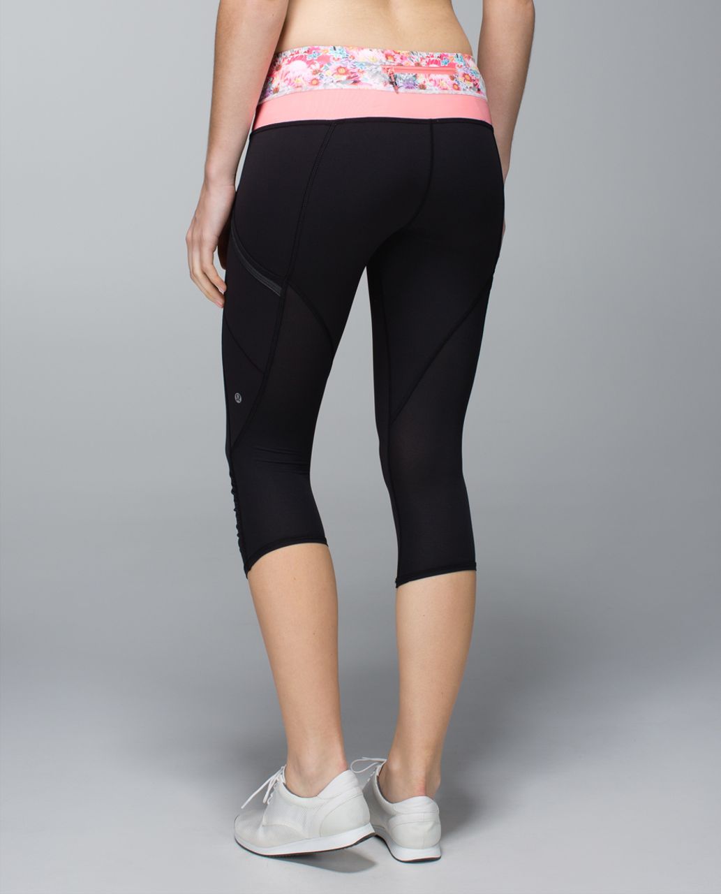 Lululemon Run A Marathon Crop II - Black / Flowabunga Mini Multi / Bleached  Coral - lulu fanatics