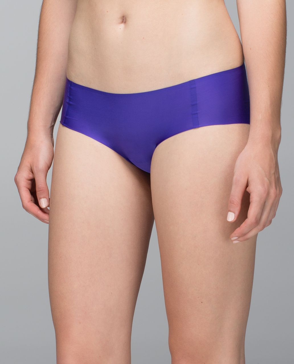 Lululemon Light As Air Hipster - Bruised Berry