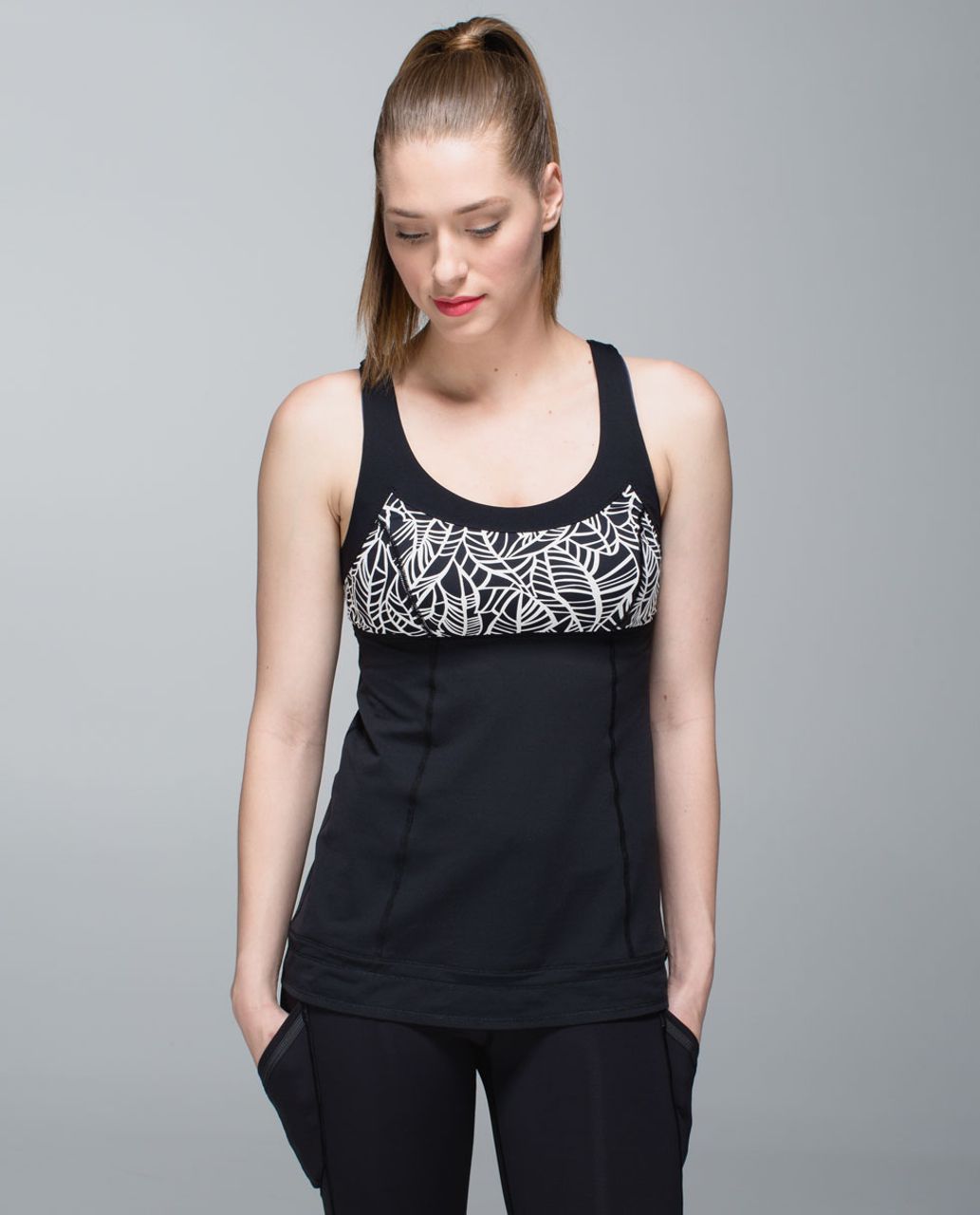 Lululemon Run:  Ta Ta Topper - Black / Pretty Palm Black Angel Wing