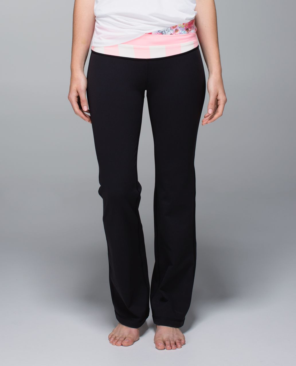 Lululemon Astro Pant *Full-On Luon (Tall) - Black / Flowabunga Mini Multi / Bleached Coral