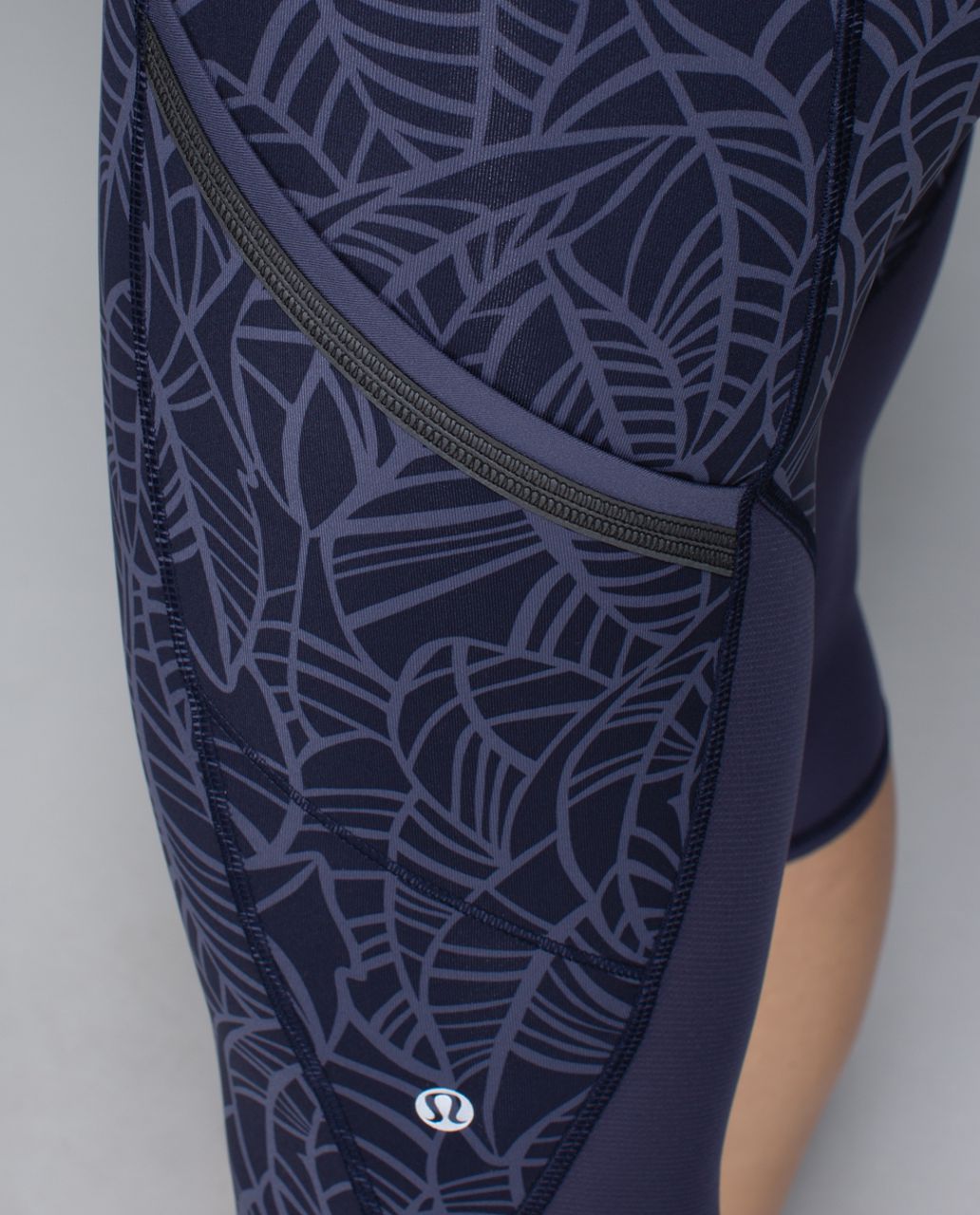 Lululemon Run A Marathon Crop II - Pretty Palm Cadet Greyvy / Cadet Blue