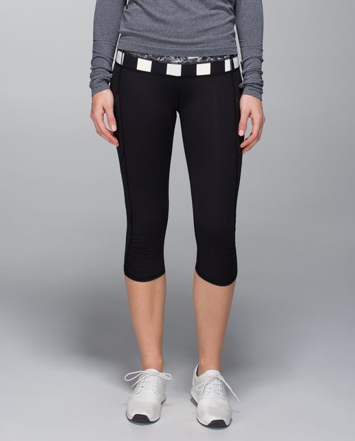 My Superficial Endeavors: Lululemon Run A Marathon Crop II