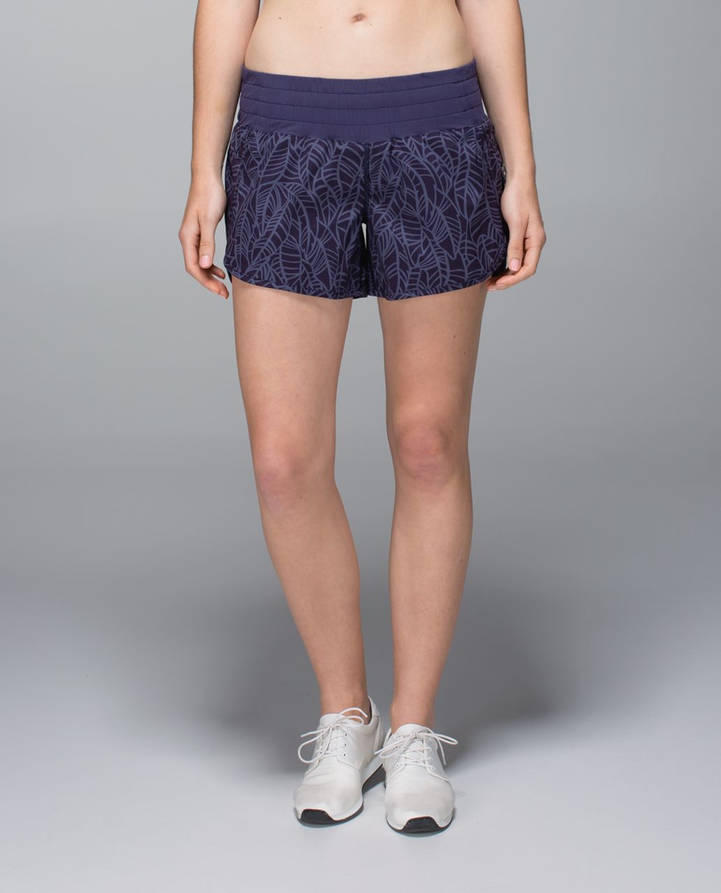 Lululemon Tracker Short II *2-way Stretch - Pretty Palm Cadet Greyvy / Cadet Blue