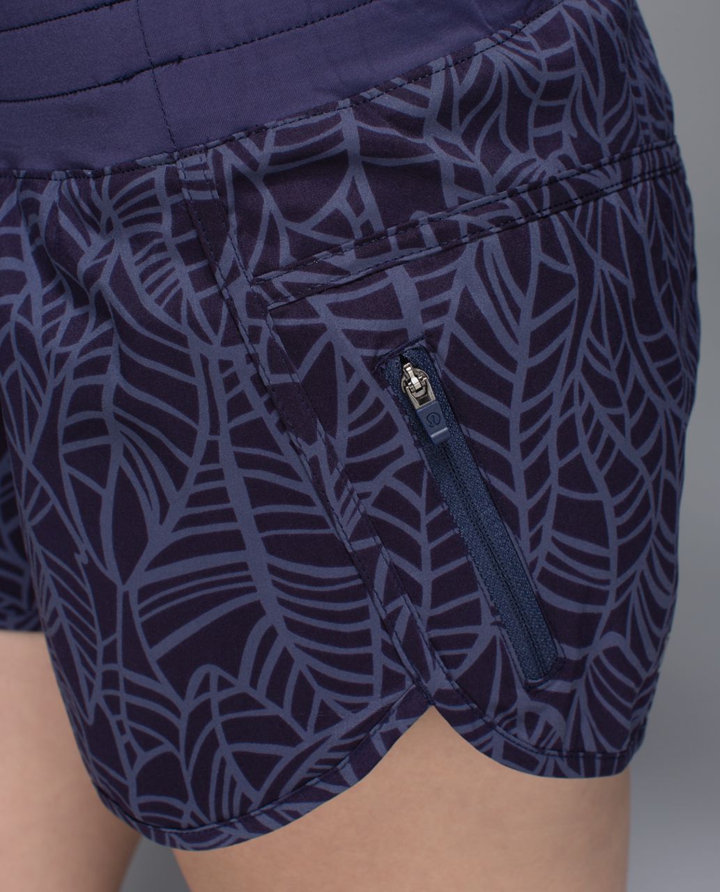 Lululemon Tracker Short II *2-way Stretch - Pretty Palm Cadet Greyvy / Cadet Blue