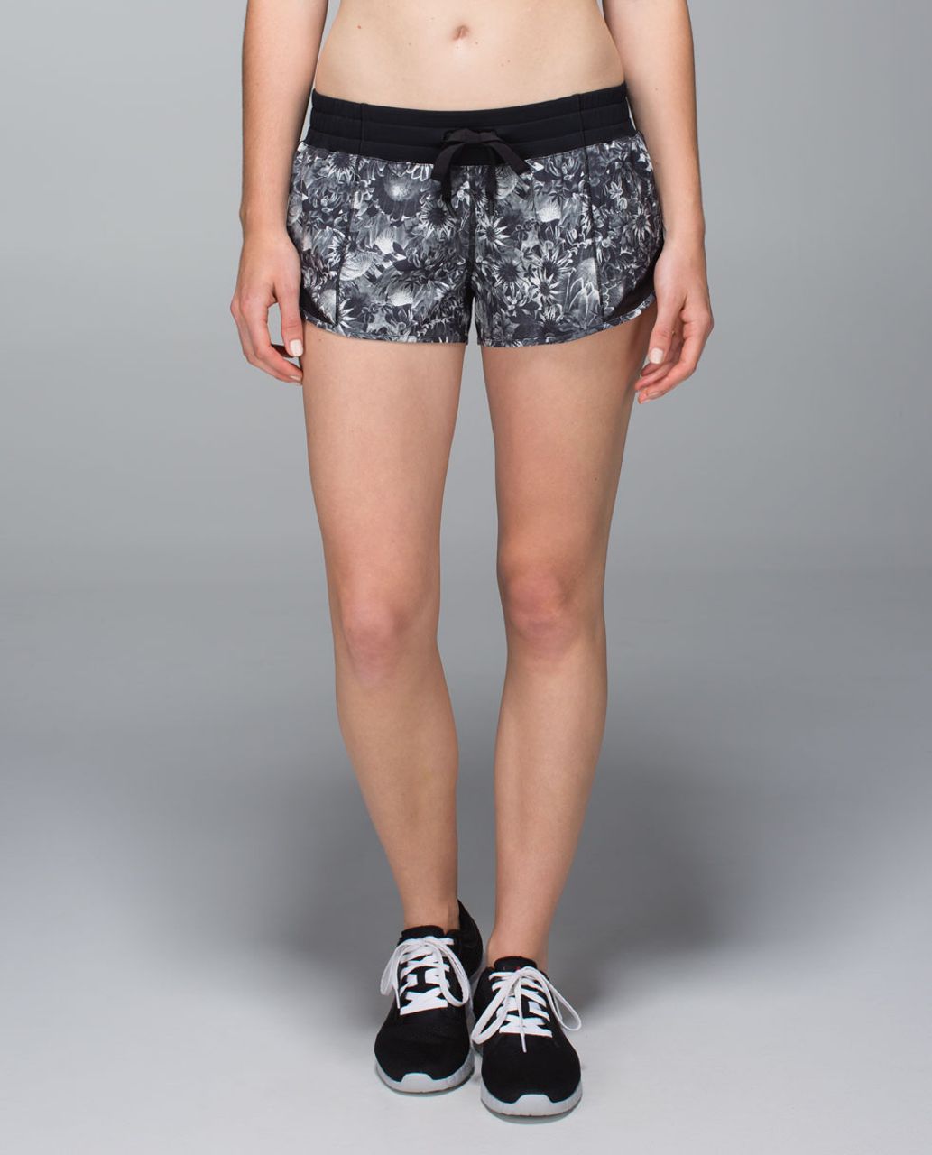 Lululemon Hotty Hot Short - Flowabunga Black Angel Wing / Black - lulu  fanatics