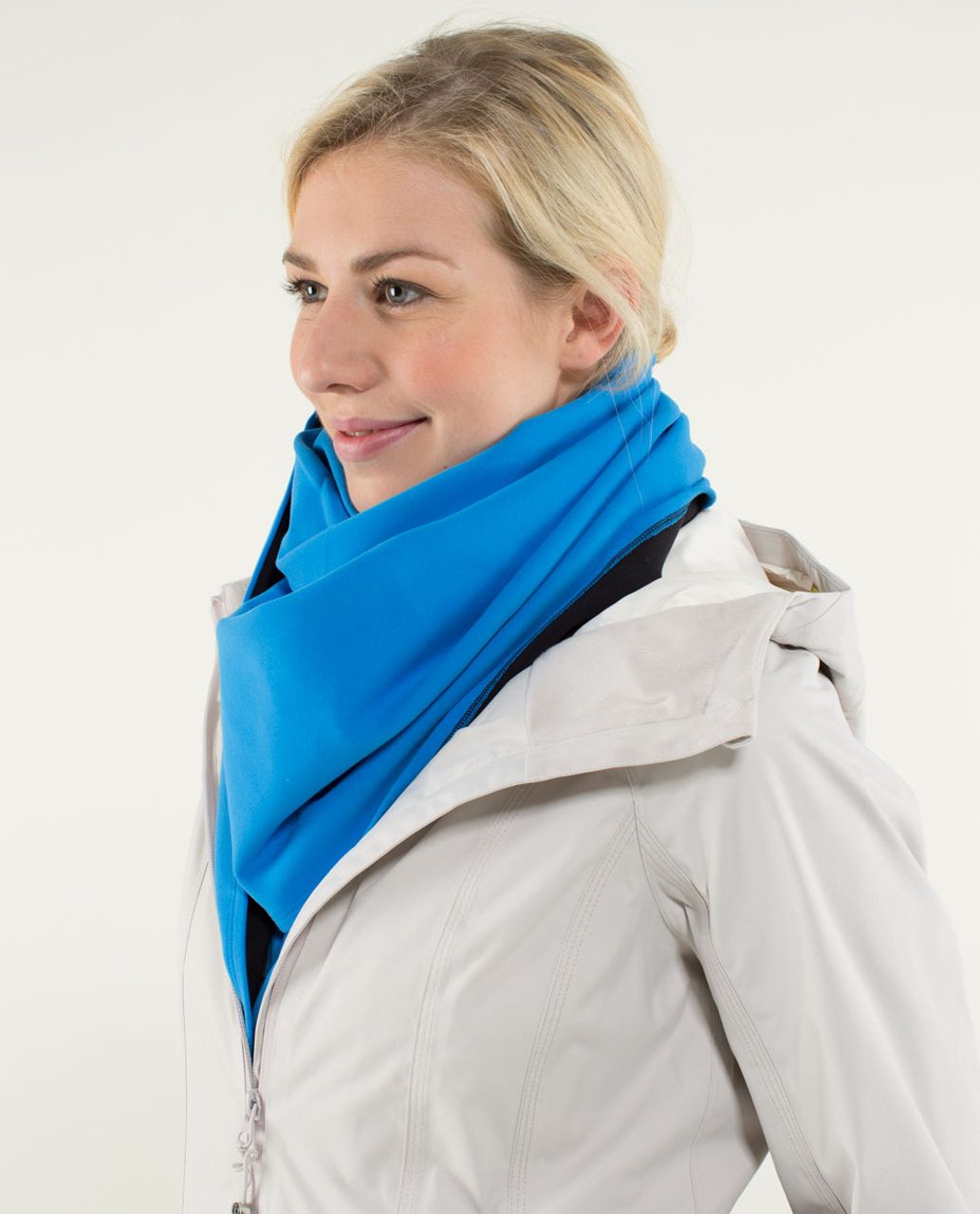 Lululemon Vinyasa Scarf *Rulu - Cornflower / Black