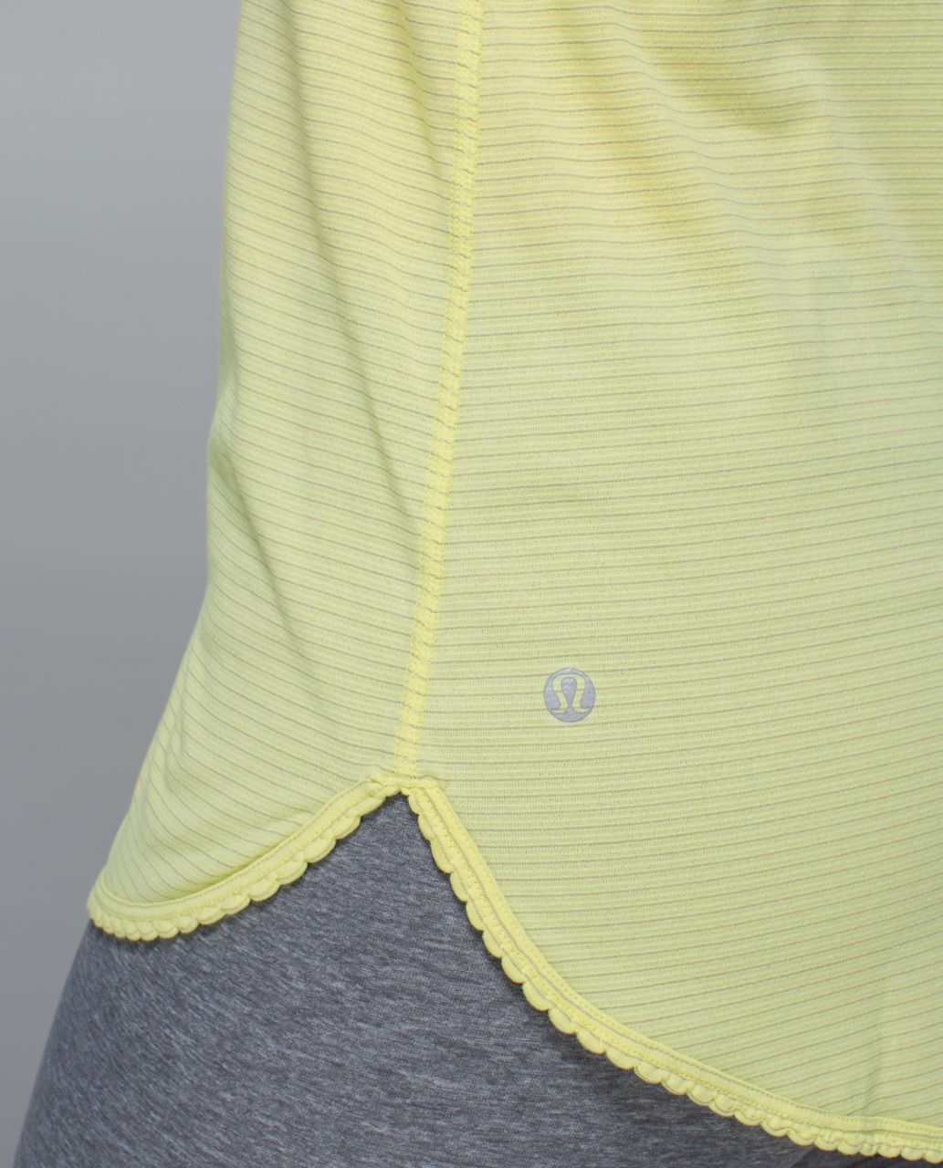 Lululemon 105 F Singlet - Heathered Sheer Lemon