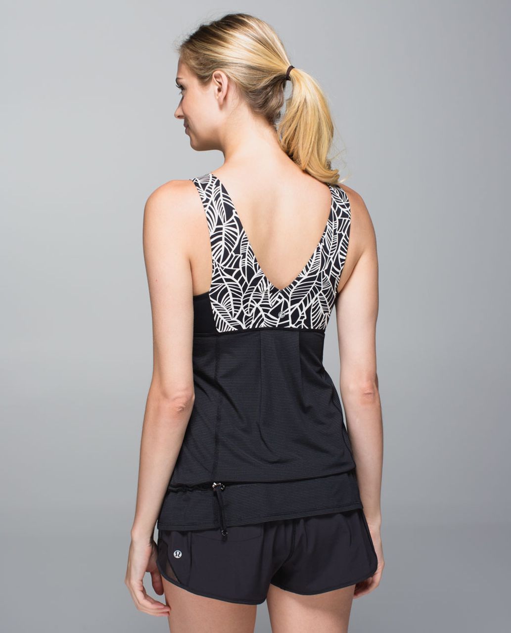 Lululemon Hustle & Bustle Tank - Black / Pretty Palm Black Angel Wing