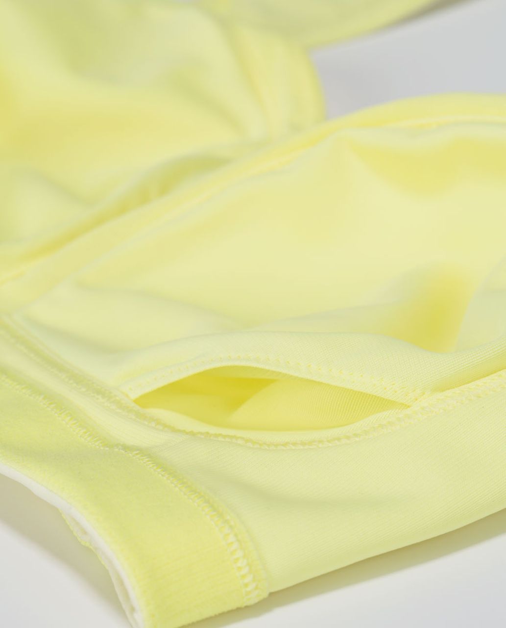 Lululemon Ta Ta Tamer II (C-E cup) - Zest / Sheer Lemon