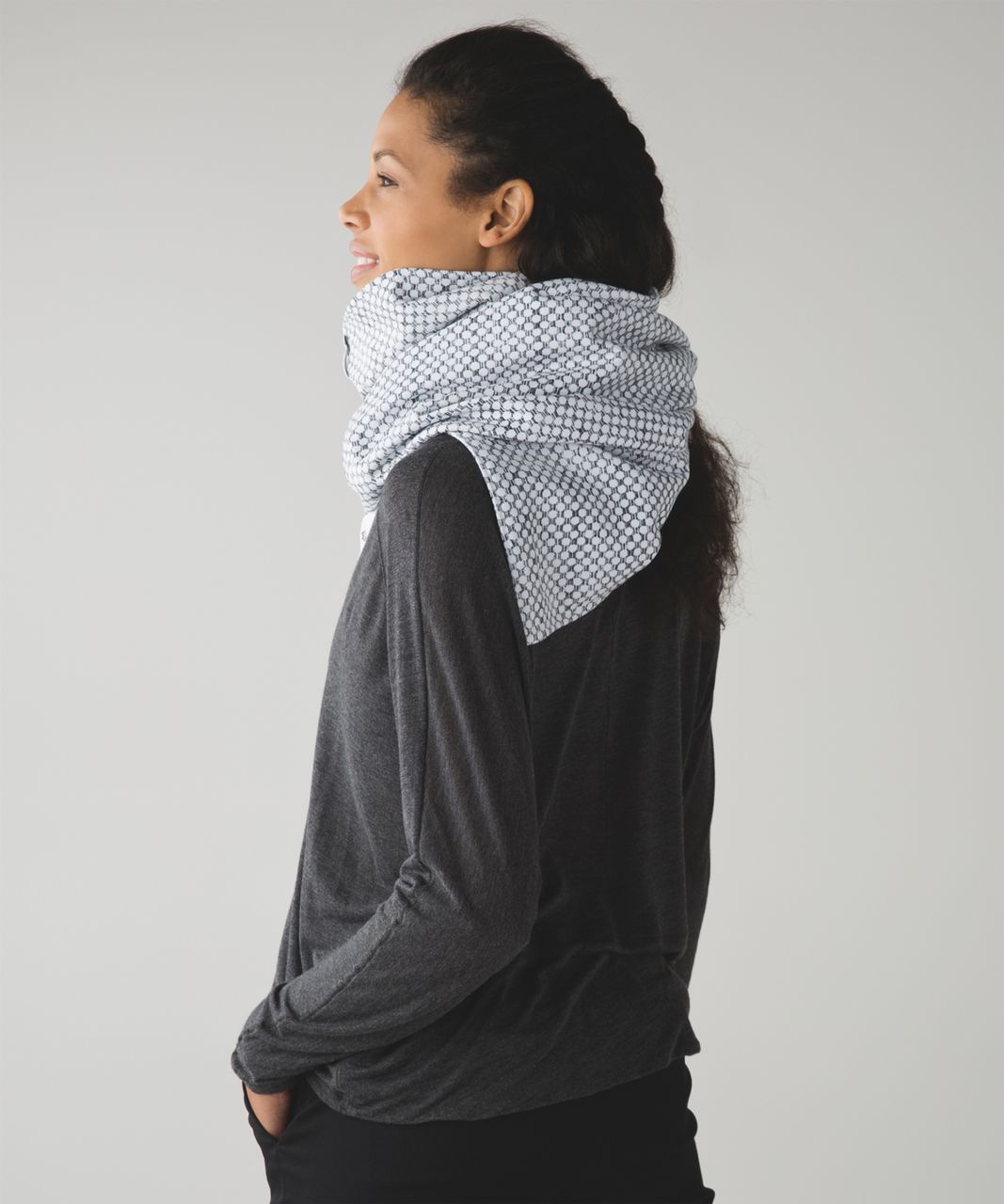 Lululemon Vinyasa Scarf *Fleece - Dottie Eyelet White Black / White