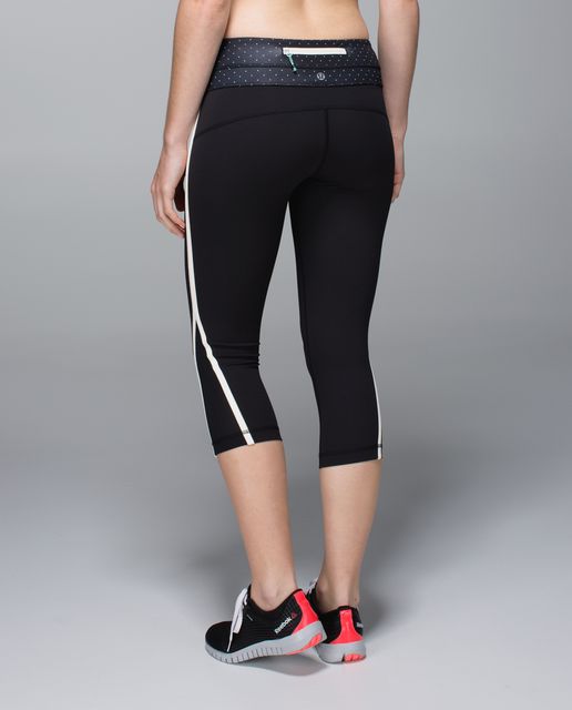 Lululemon Up The Pace Crop - Black - lulu fanatics