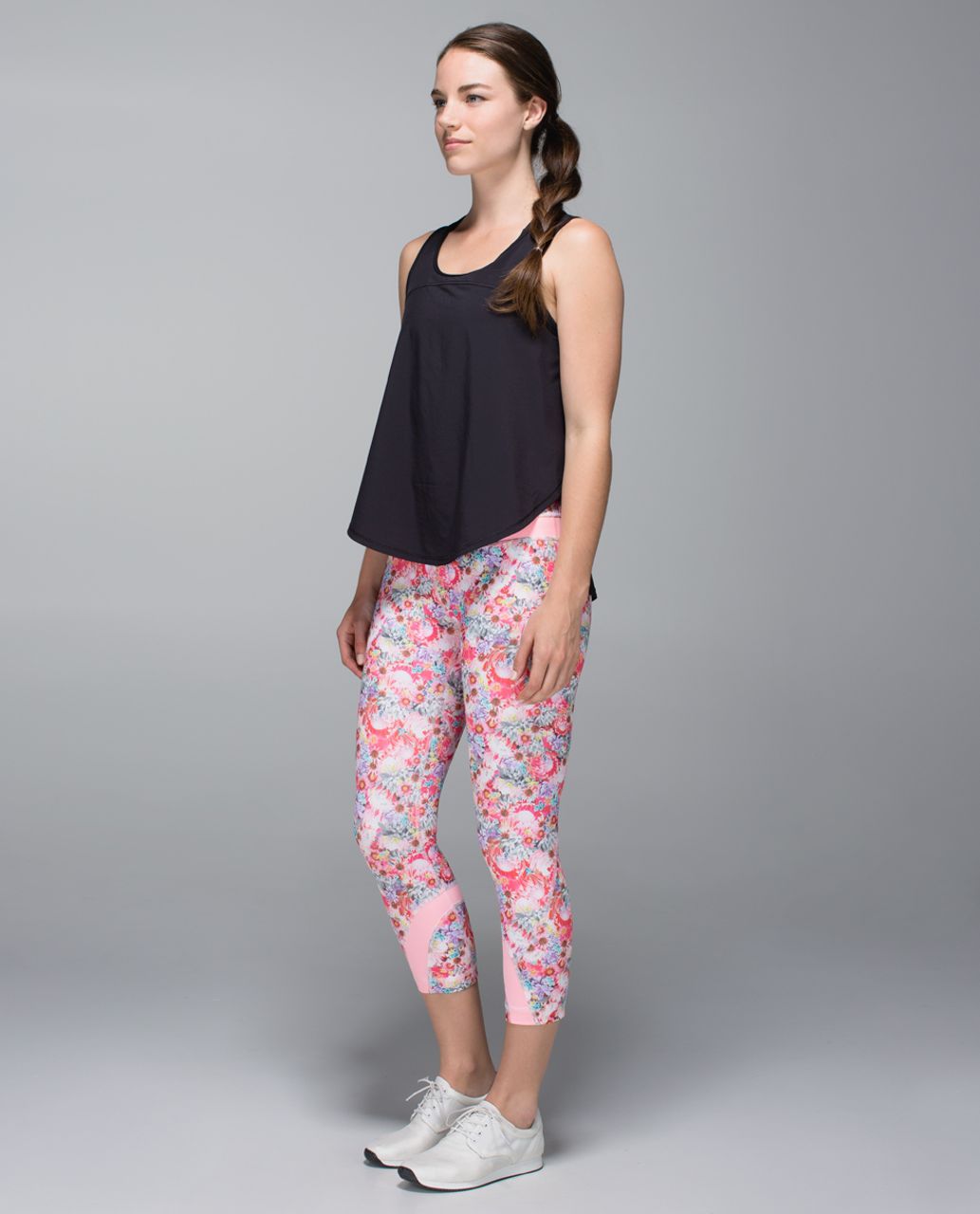 Lululemon Run Inspire Crop II blue and white floral leggings size 4 - $51 -  From Michaela