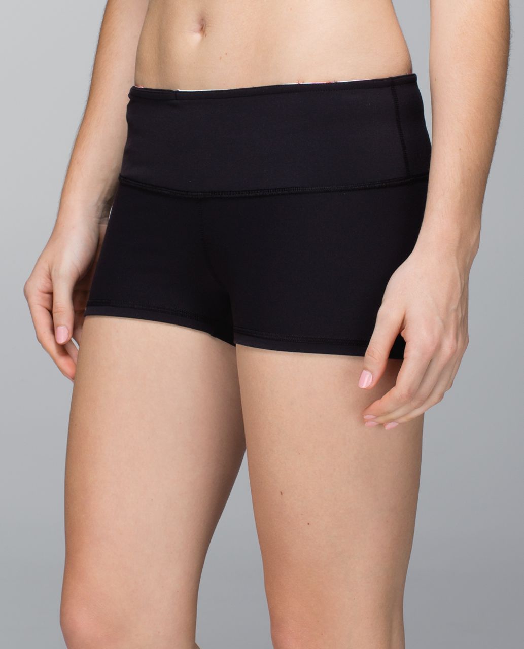 Lululemon Boogie Short *Full-On Luon - Black / Su14 Quilt 14