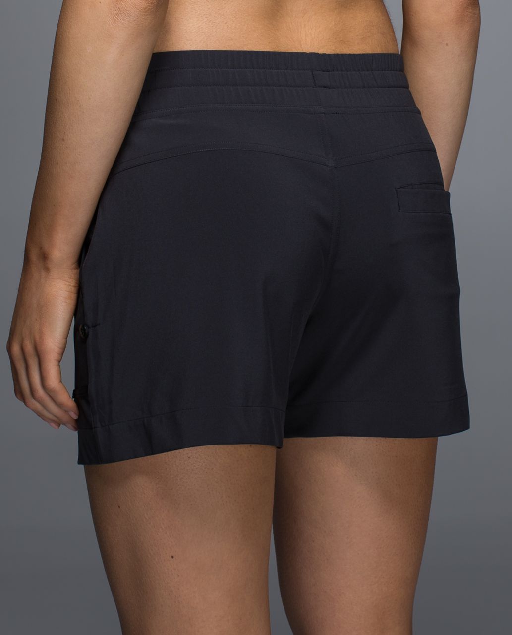 Lululemon Noir Short - Black