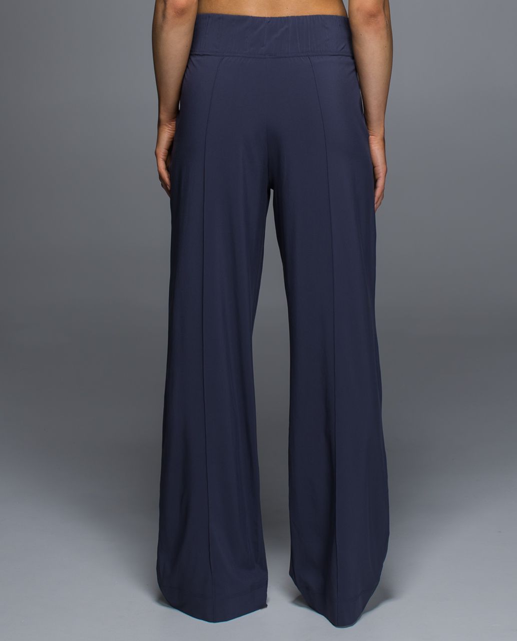 Lululemon Noir Wide Leg Pant