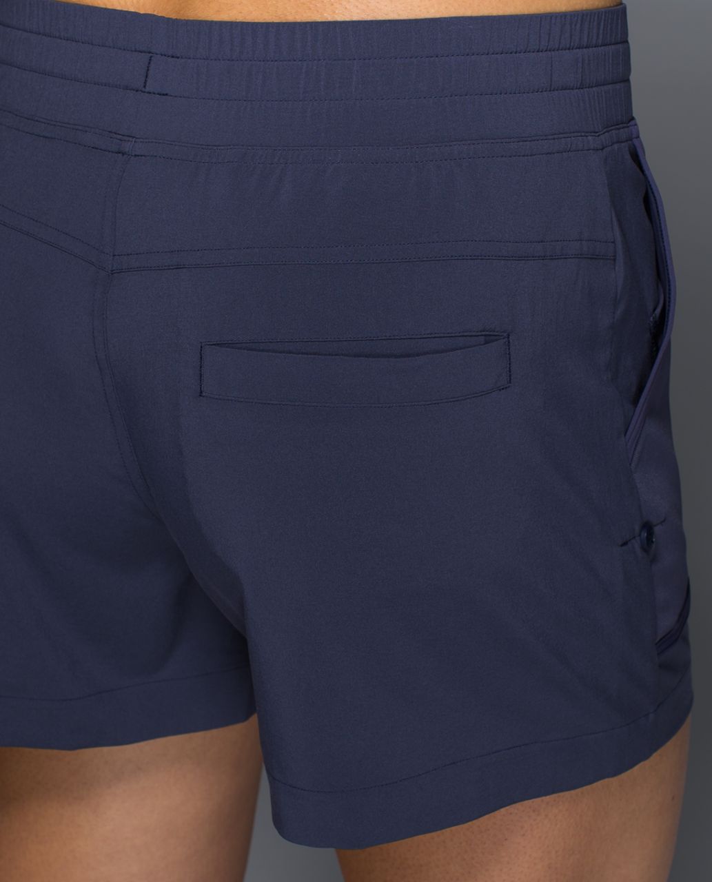 Lululemon Noir Short - Cadet Blue