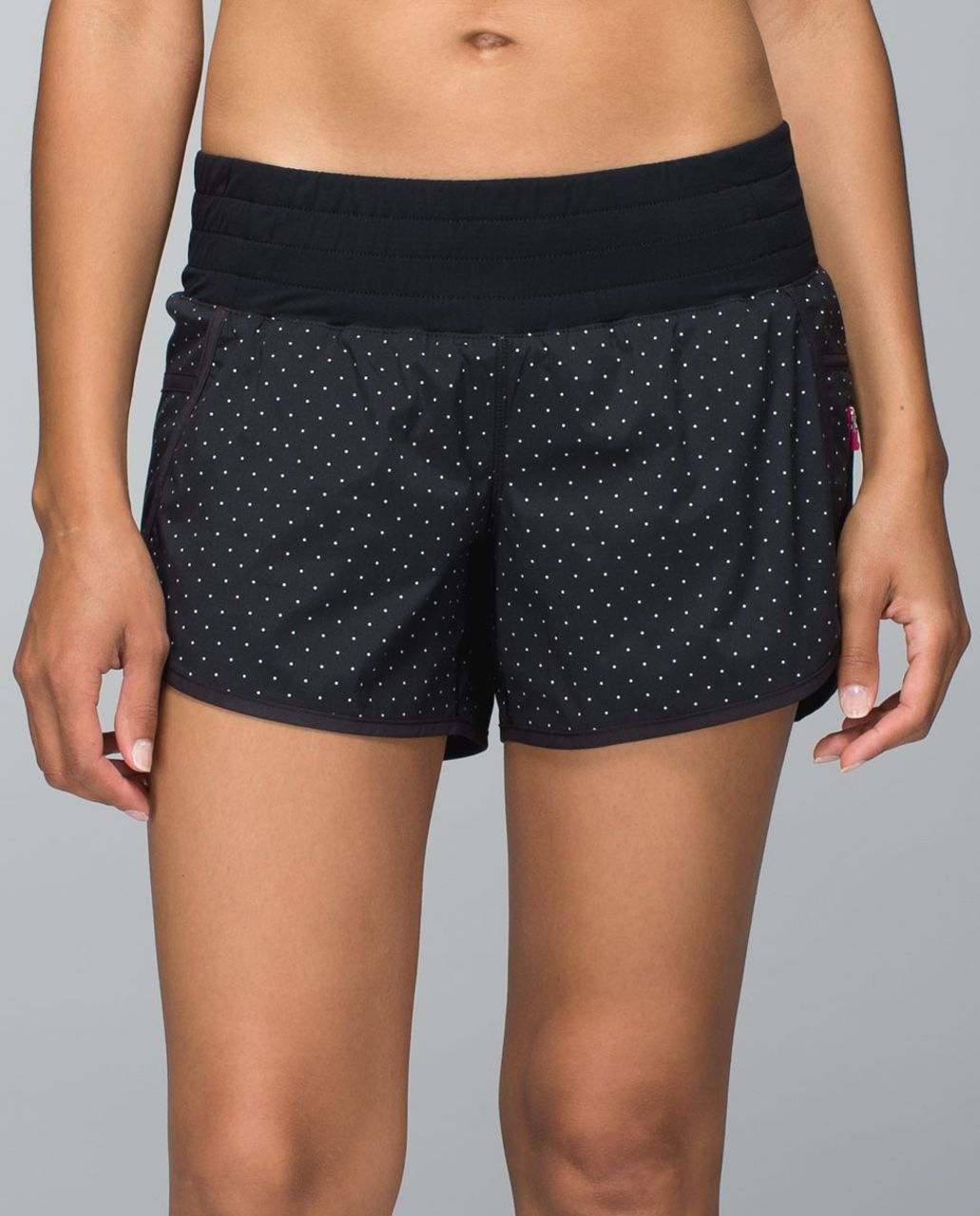 Lululemon Tracker Short II *2-way Stretch - Sweet Spot Black Angel Wing / Black