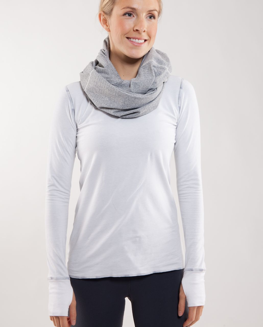 Lululemon Vinyasa Scarf - Heathered Deep Coal /  Ghost Herringbone