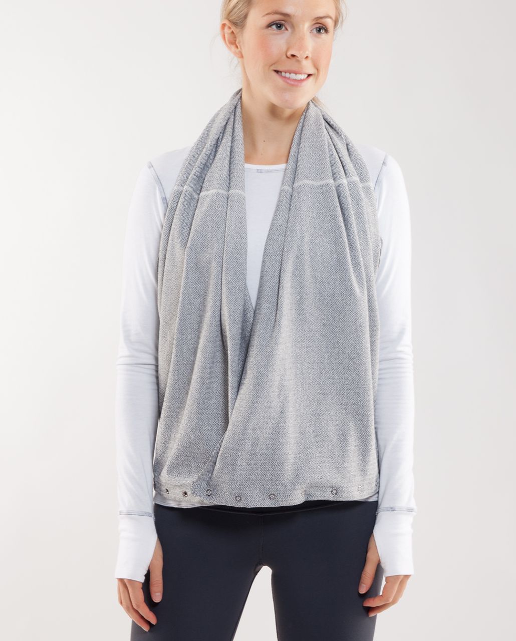 Lululemon Vinyasa Scarf - Heathered Deep Coal /  Ghost Herringbone