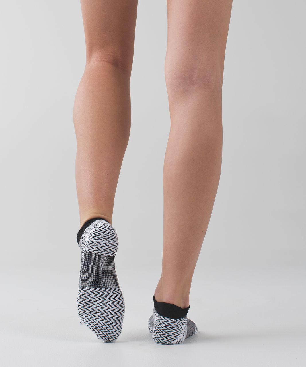 Lululemon Women's Ultimate Padded Run Sock - Bold Chevron 1 Black