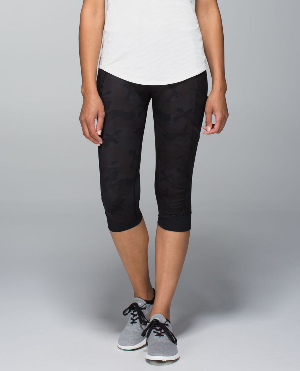 Lululemon Run For Fun Crop *Full-On Luxtreme - Savasana Camo 20cm New Black / Black