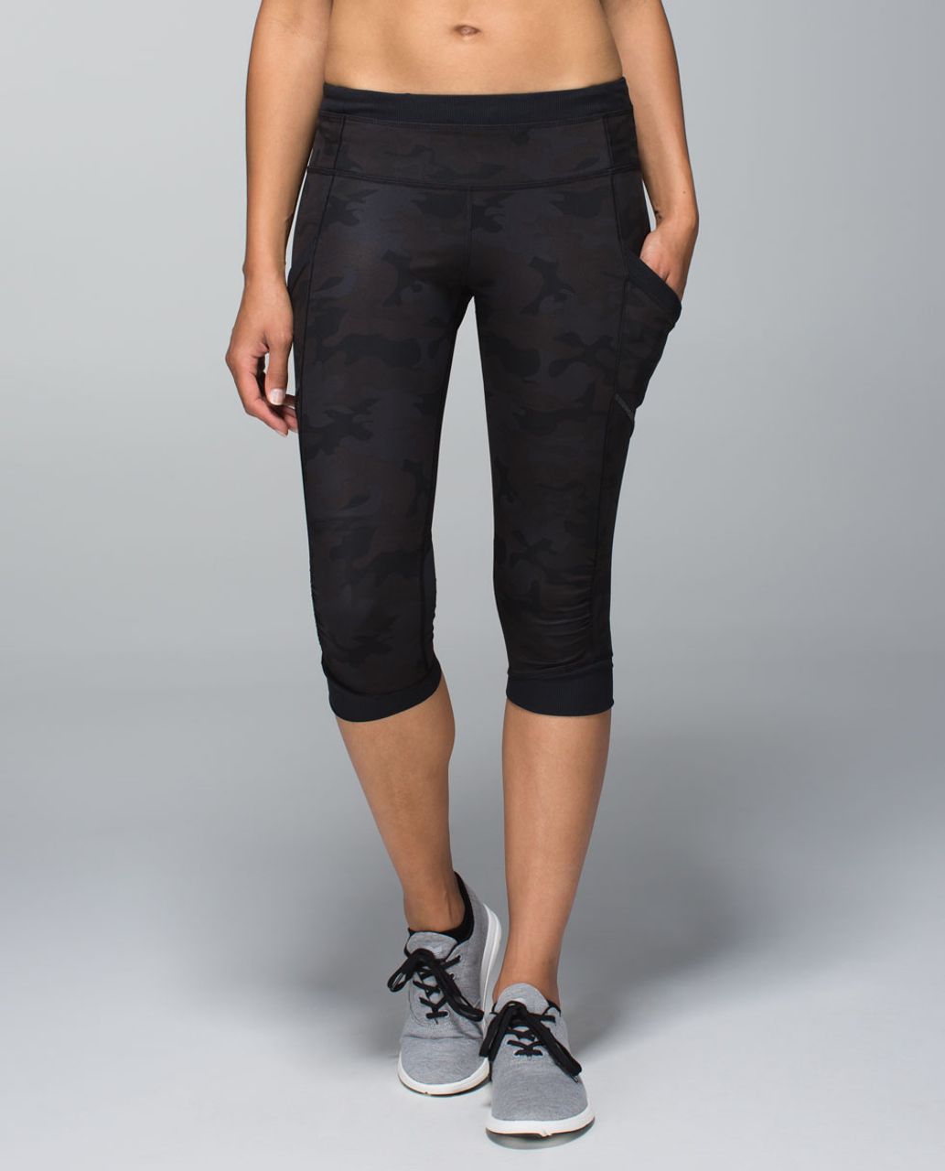 Lululemon Run For Days Crop - Black - lulu fanatics