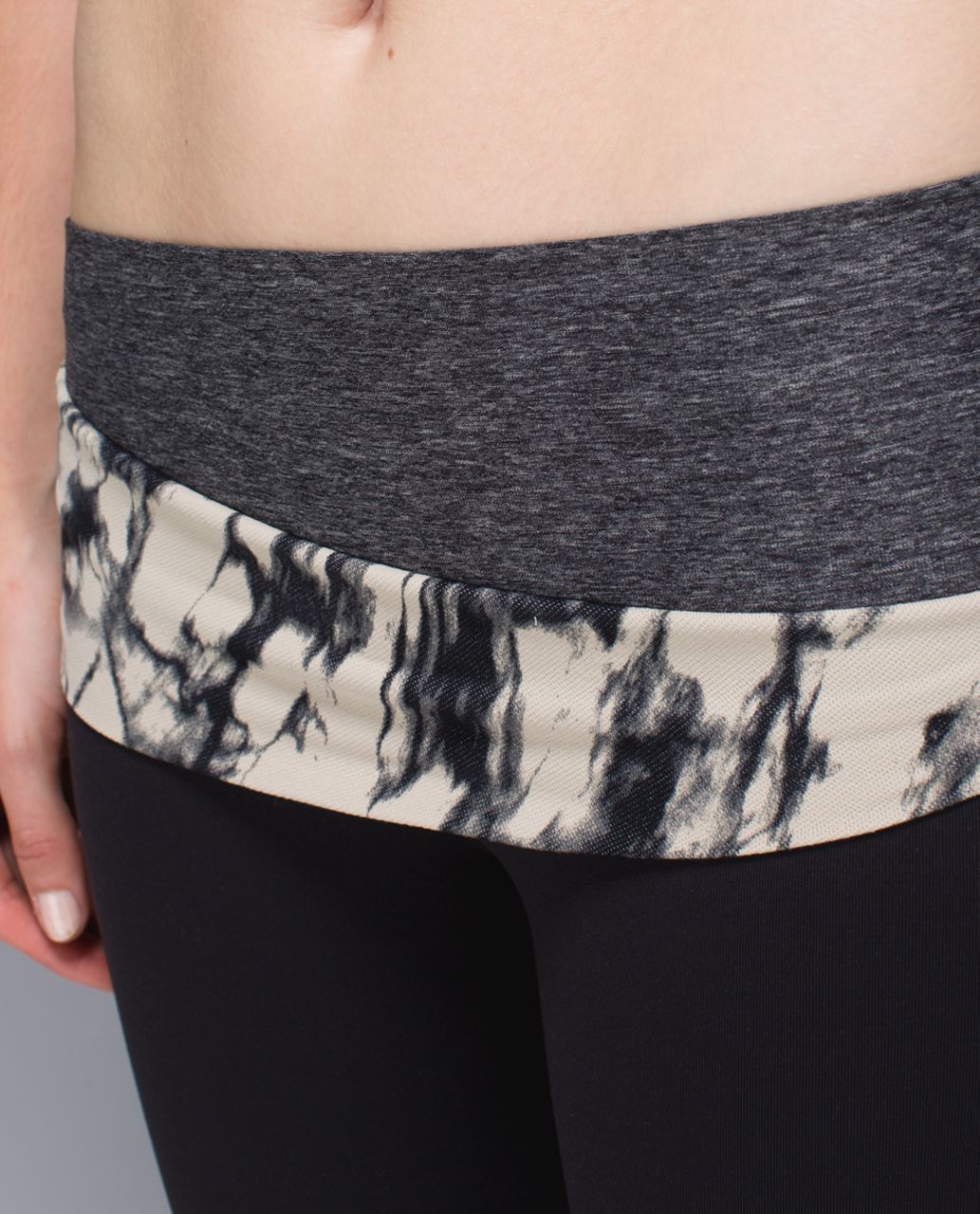 Lululemon Astro Pant *Full-On Luon (Regular) - Black / Heathered Black / Great Granite Black Mojave Tan