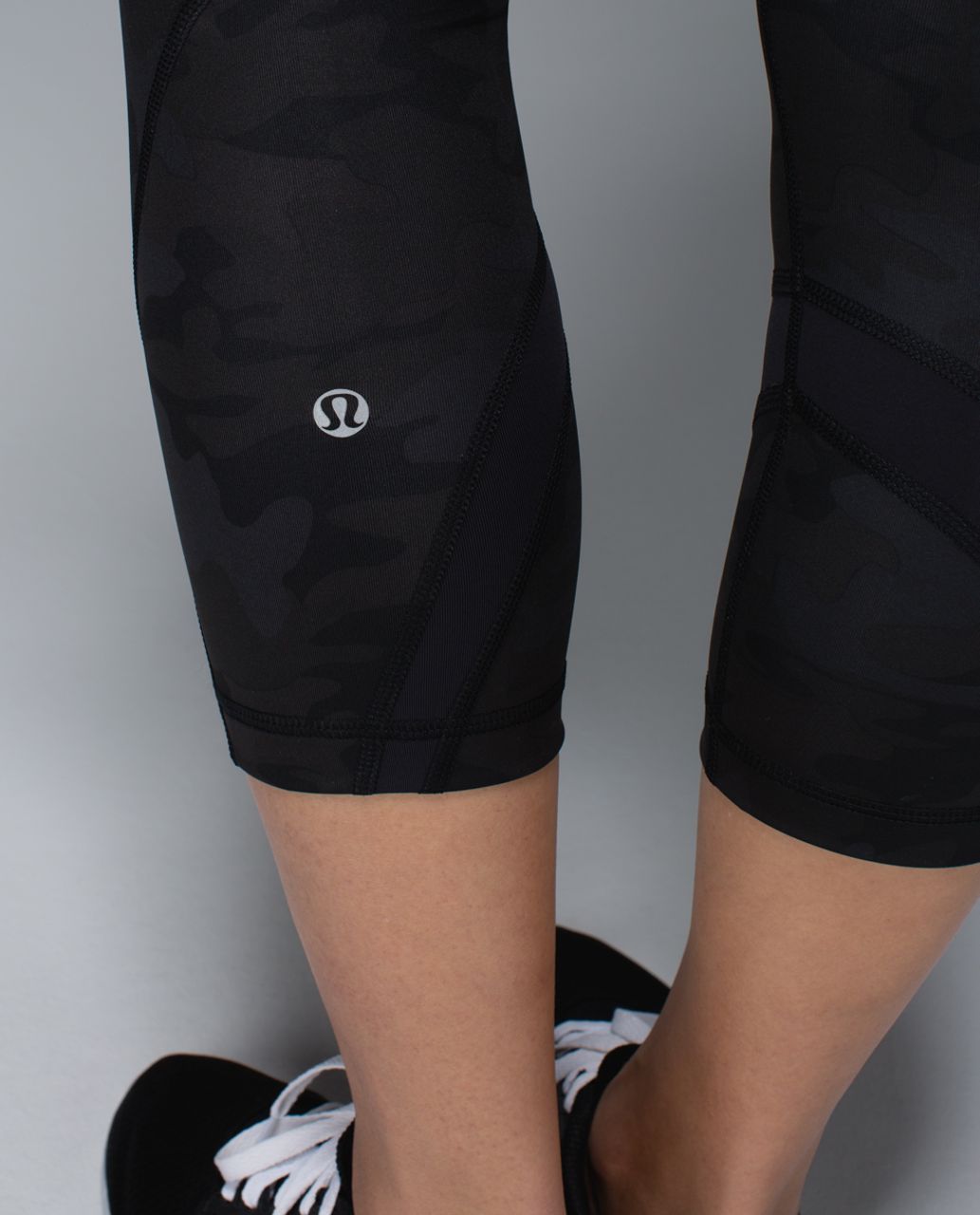 Lululemon Run: Inspire Crop II *All Luxtreme (Print) - Savasana Camo 20cm  New Black / Black - lulu fanatics