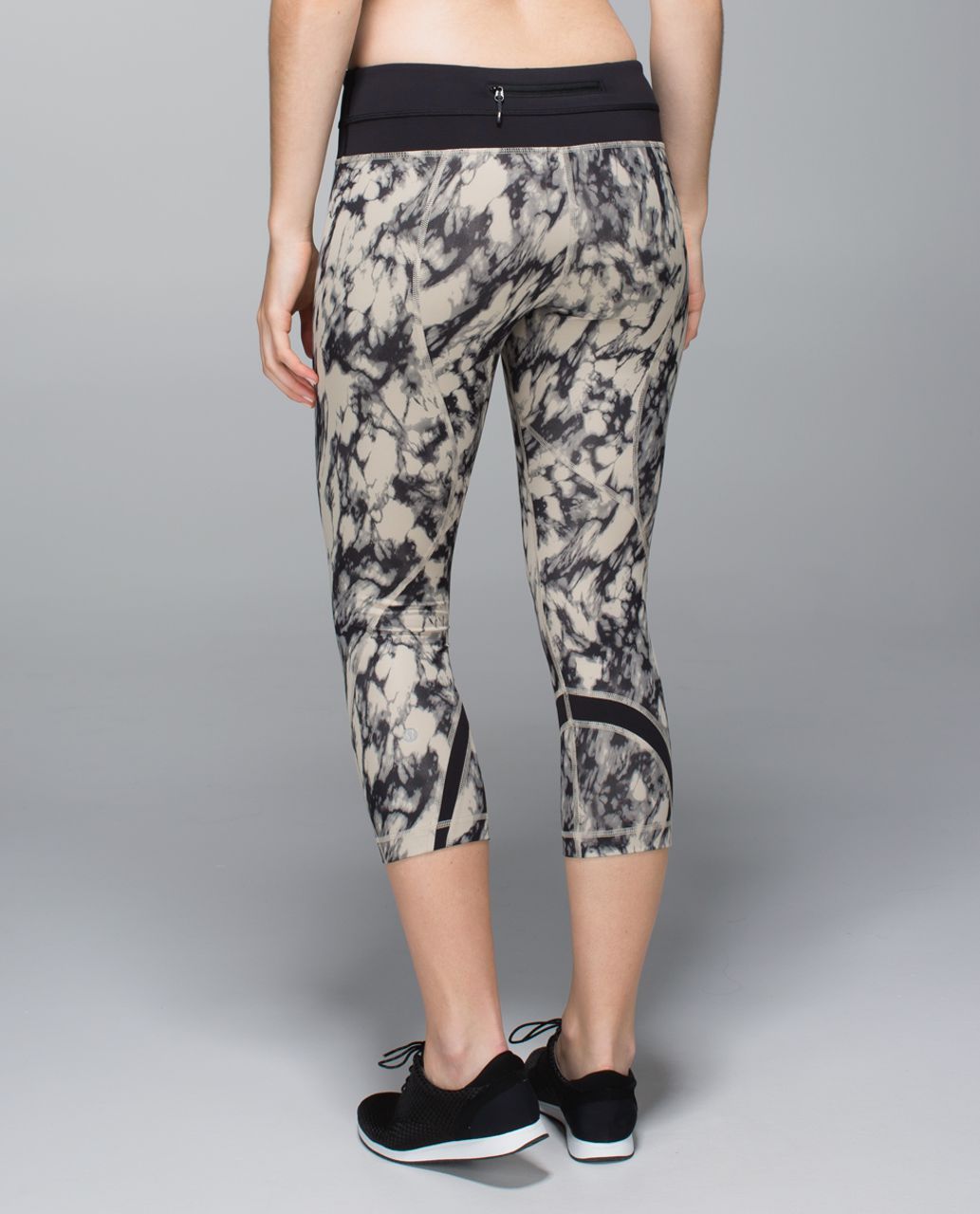 Lululemon Run:  Inspire Crop II *All Luxtreme (Print) - Great Granite Black Mojave Tan / Black