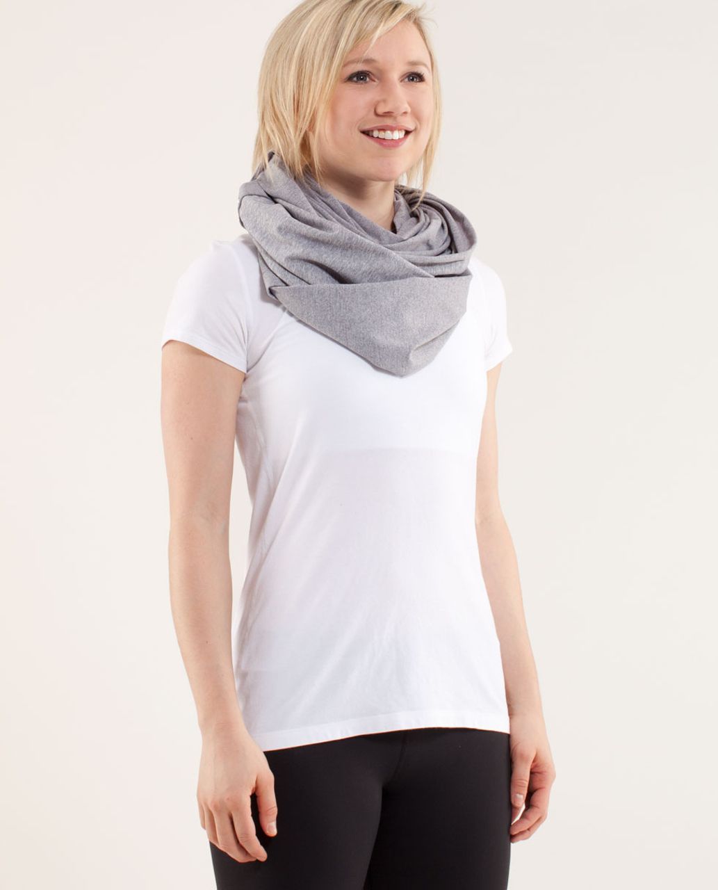 Lululemon Vinyasa Scarf - Heathered Fossil 