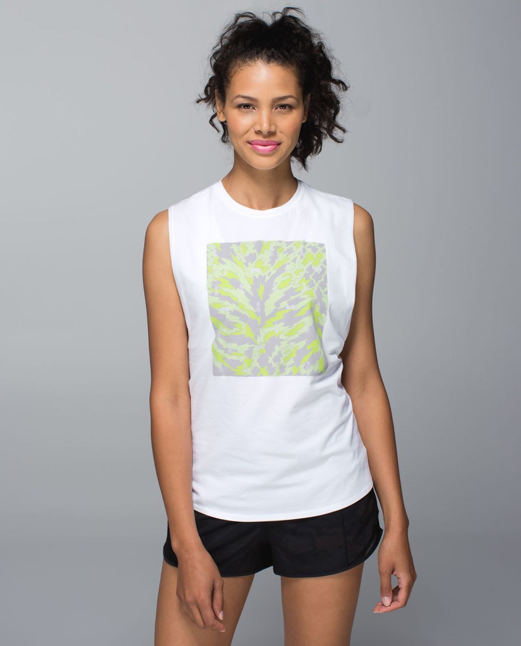 Lululemon Muscle Hustle Tee - White /  Green