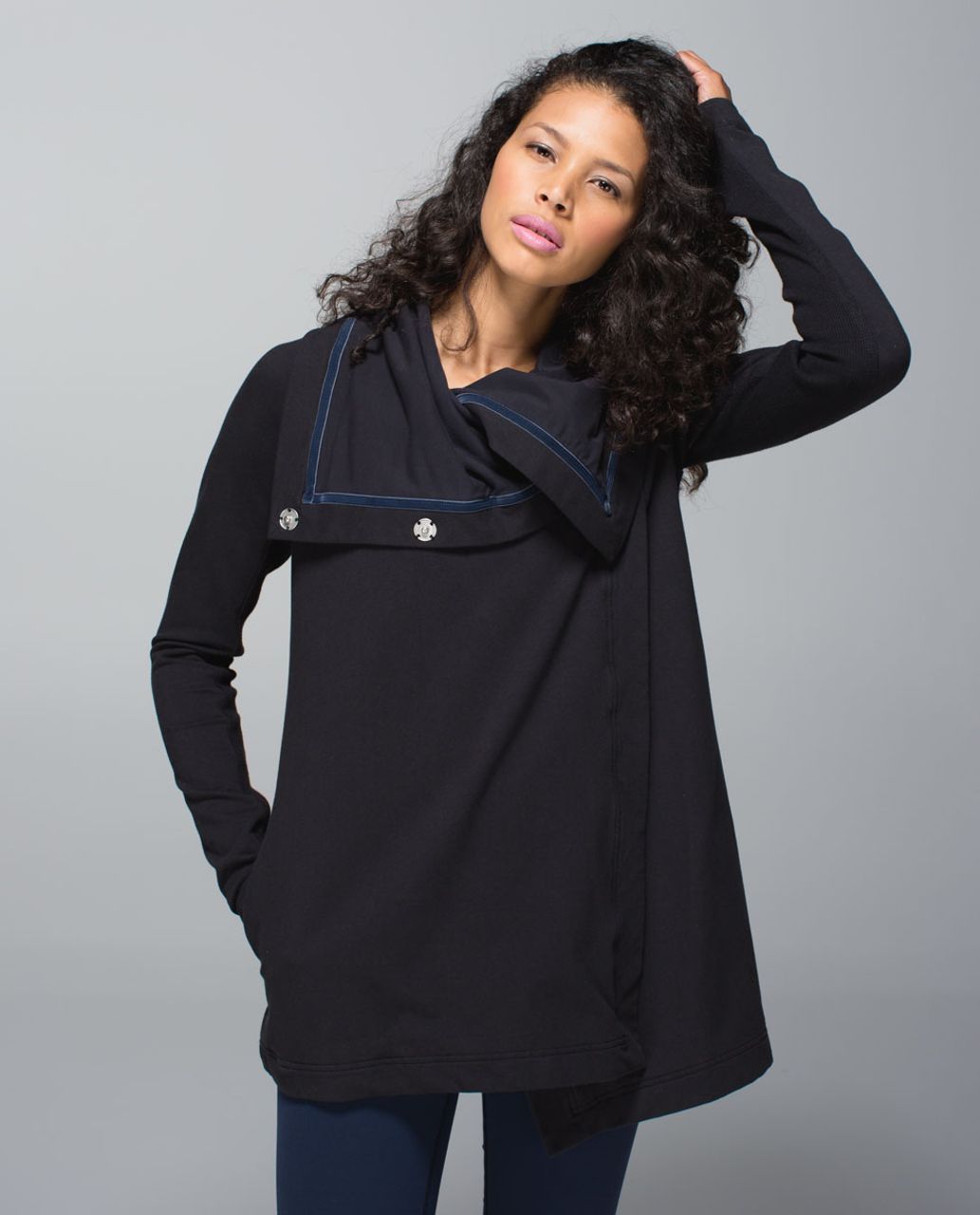 Lululemon Savasana Wrap - Black