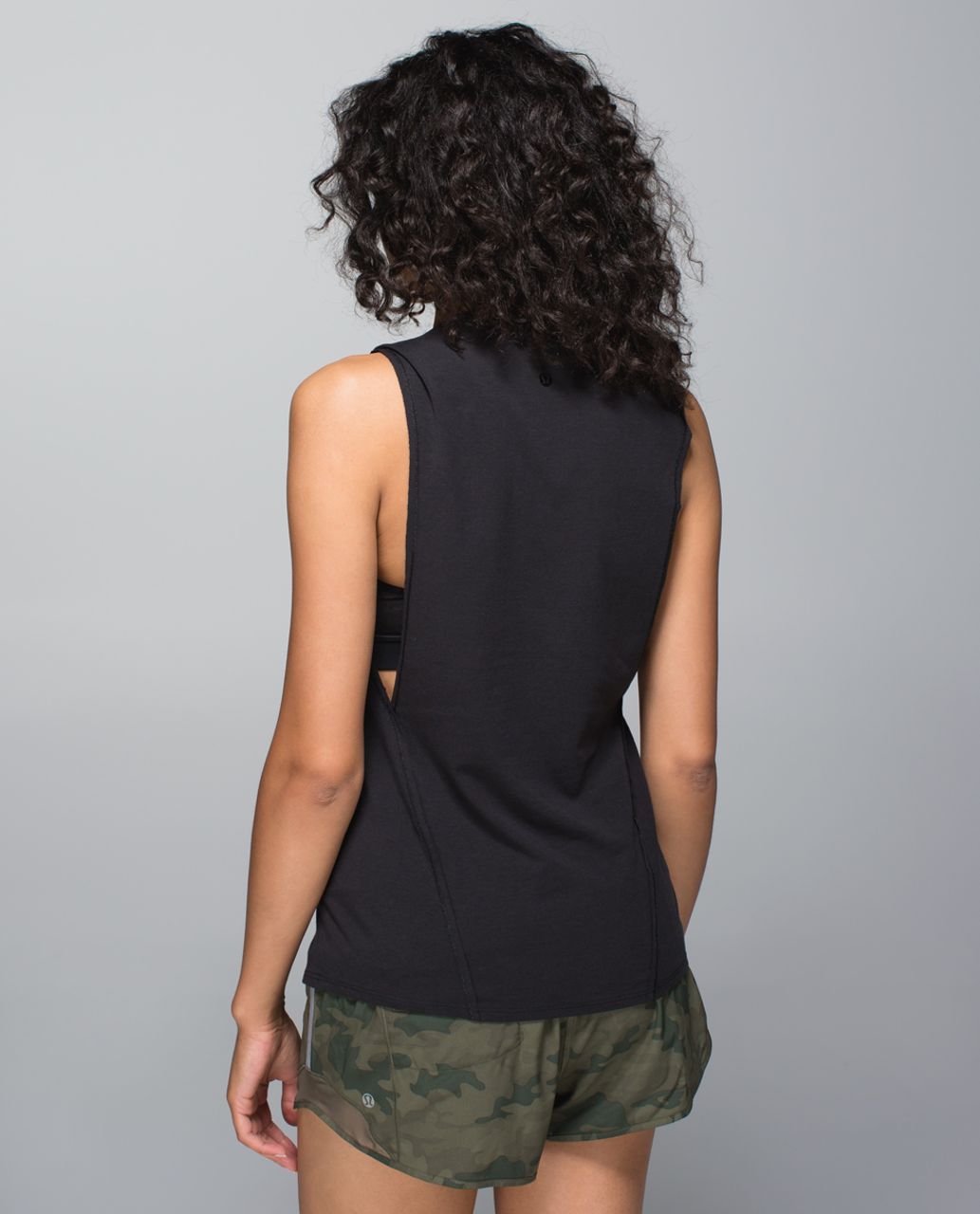 Lululemon Muscle Hustle Tee - Black / Ambient Grey