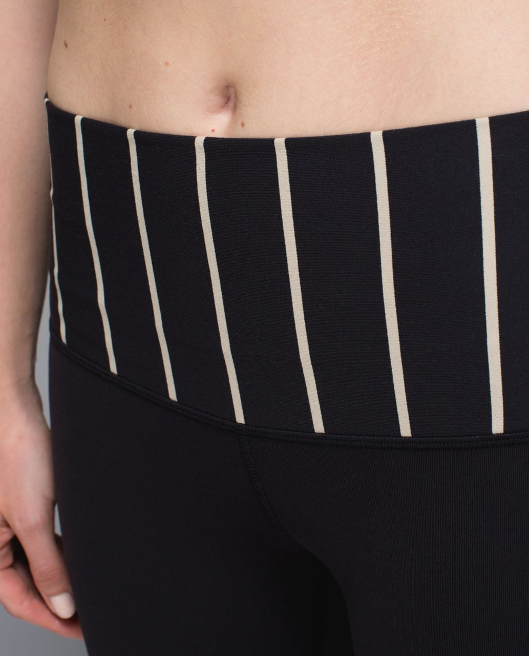 Lululemon Wunder Under Crop *Full-On Luon (Roll Down) - Black / Cayman Stripe Black Mojave Tan