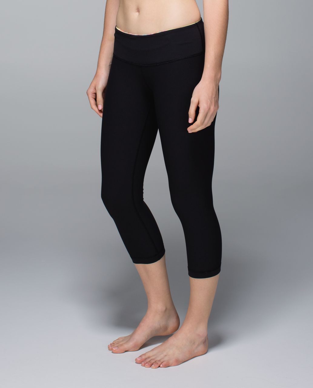 Lululemon Wunder Under Crop *Full-On Luon - Black / Su14 Quilt 18