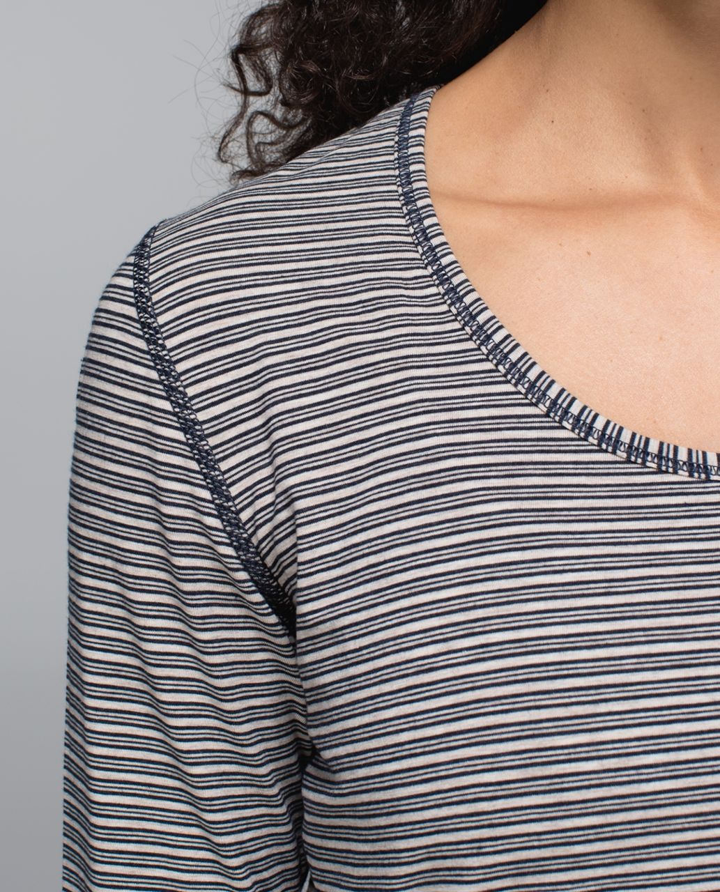 Lululemon Yogini 5 Year Long Sleeve Tee - Pine Stripe Heathered Inkwell Heathered Mojave Tan / Pine Stripe Printed Inkwell Mojave Tan