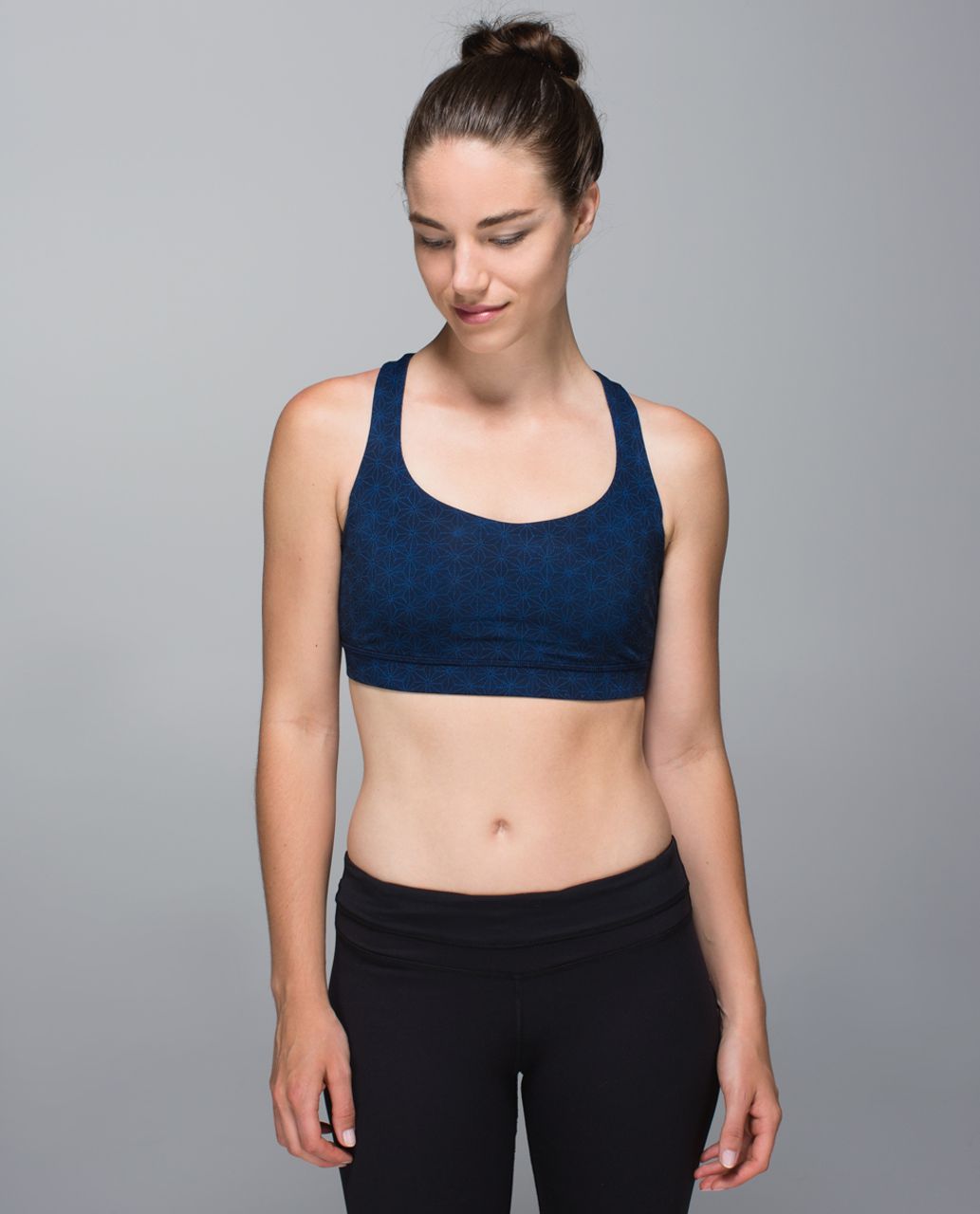 Lululemon 50 Rep Bra SPORTS BRA BLACK medium coverage light support womens  4