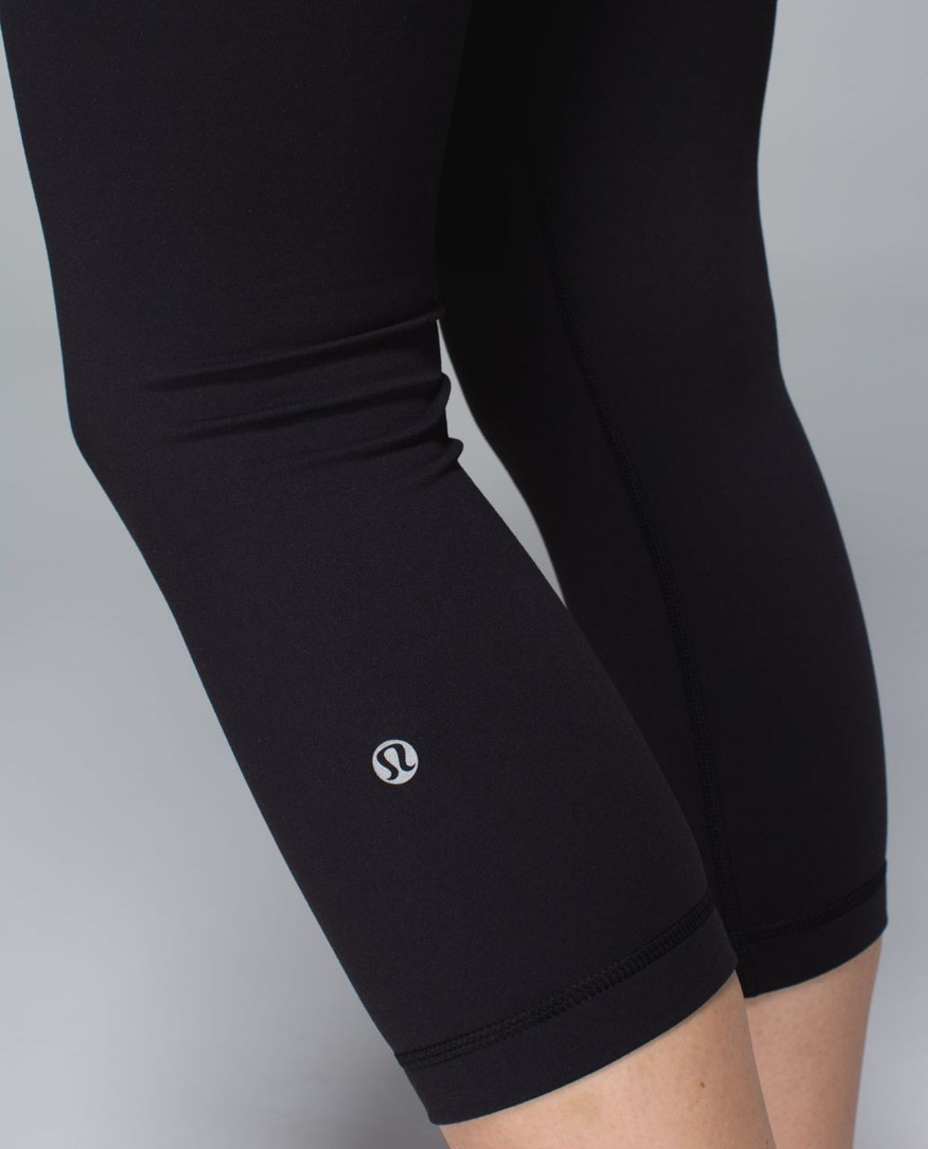 Lululemon Astro Wunder Under Crop II - Black - lulu fanatics