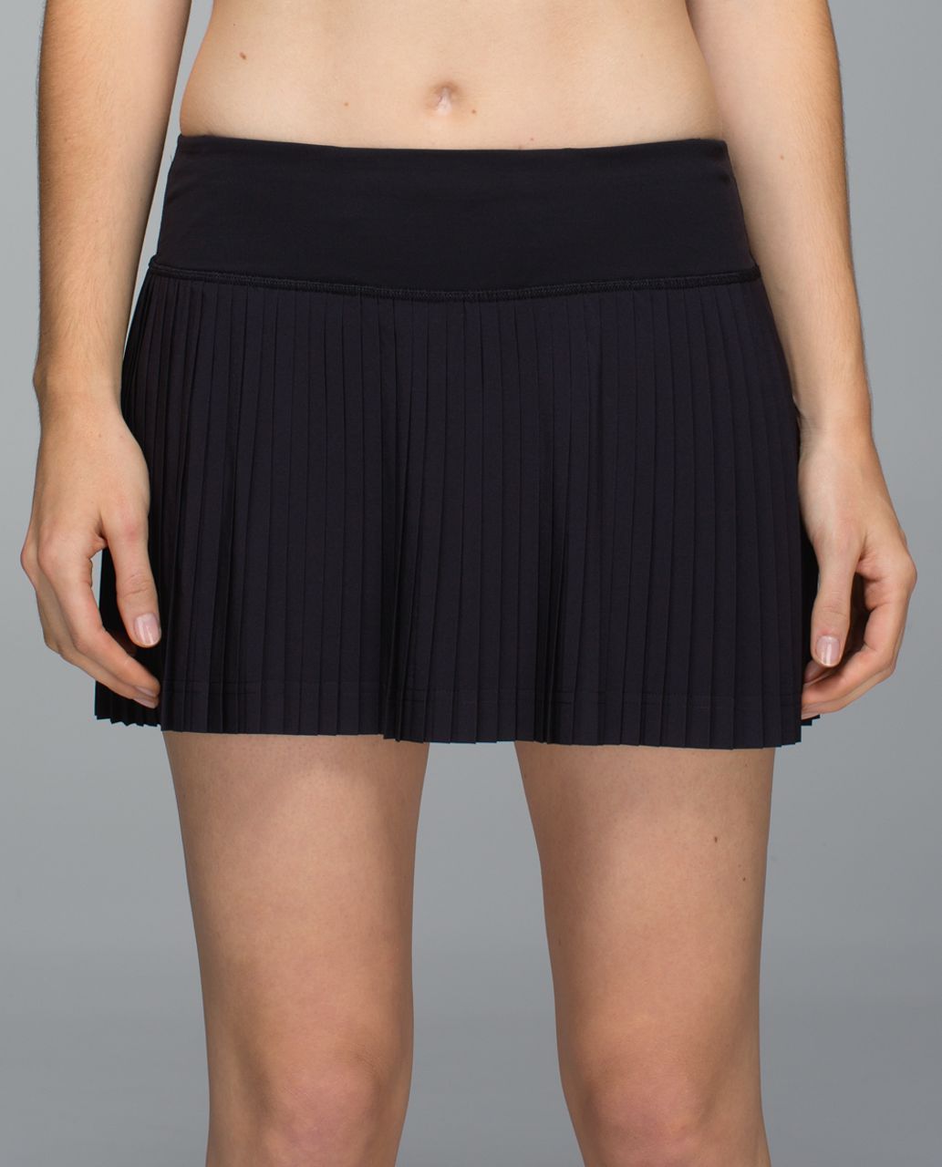 lululemon black pleated skirt