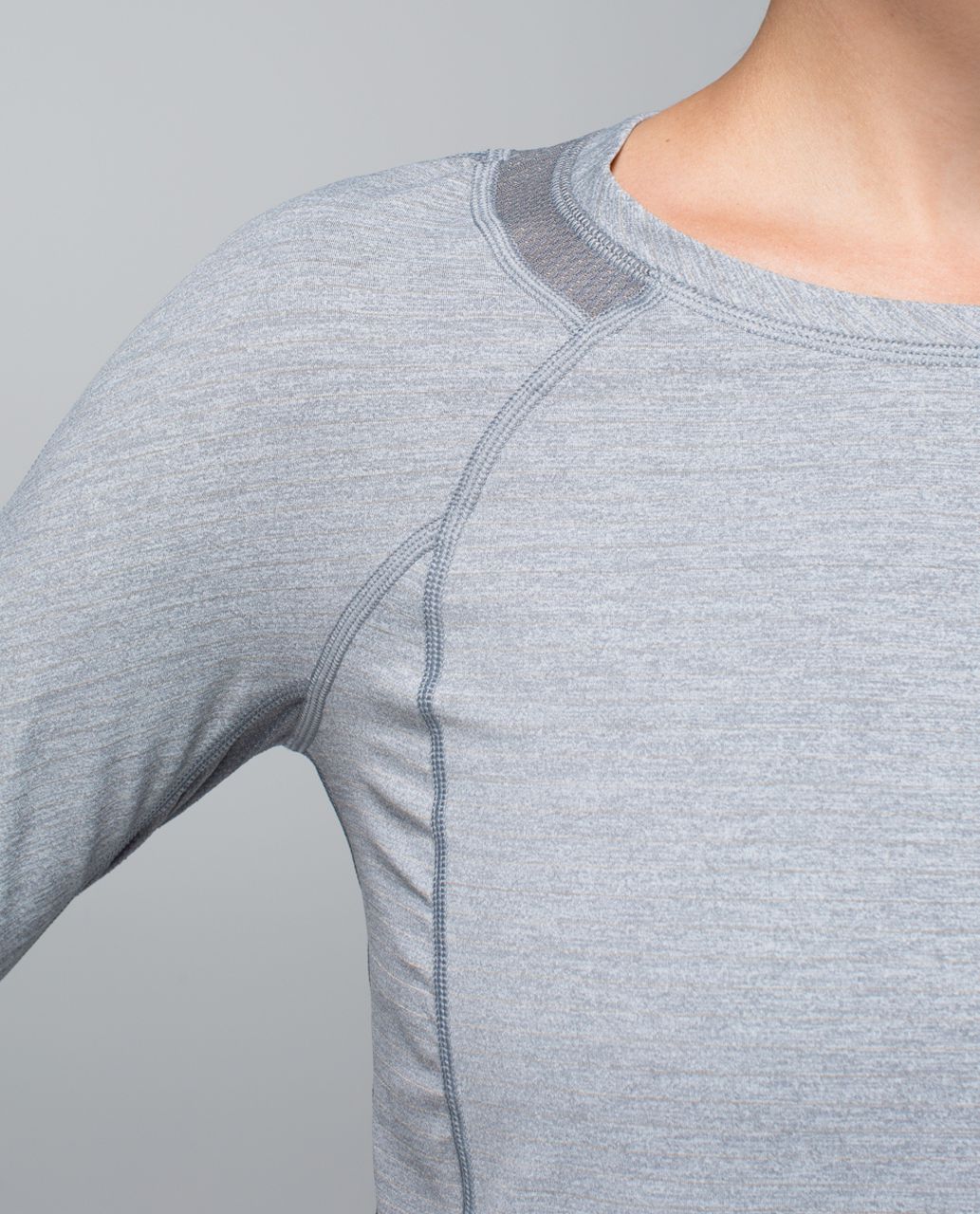 Lululemon Run For Gold Long Sleeve - Heathered Slate