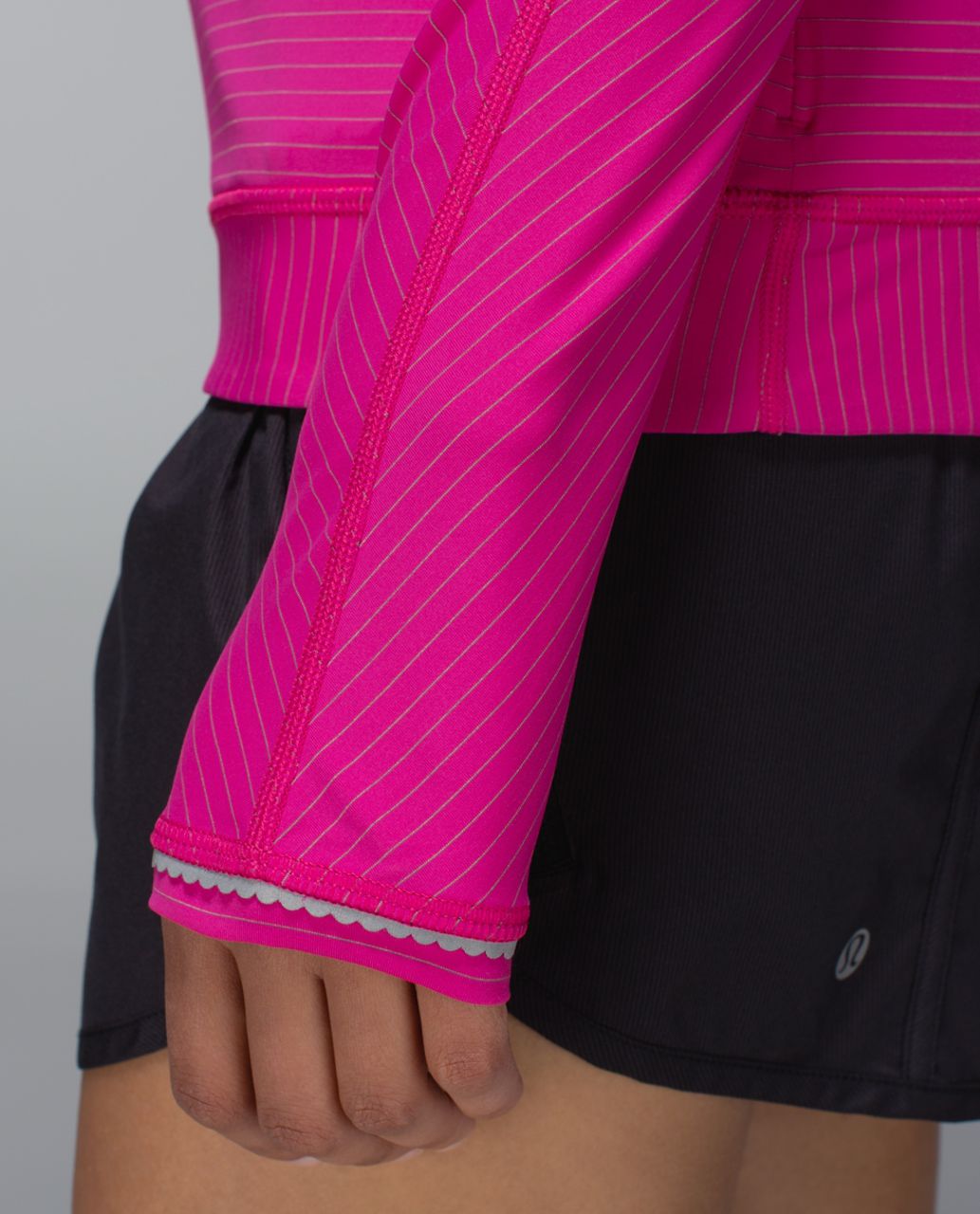 Lululemon Run For Gold Long Sleeve - Jewelled Magenta