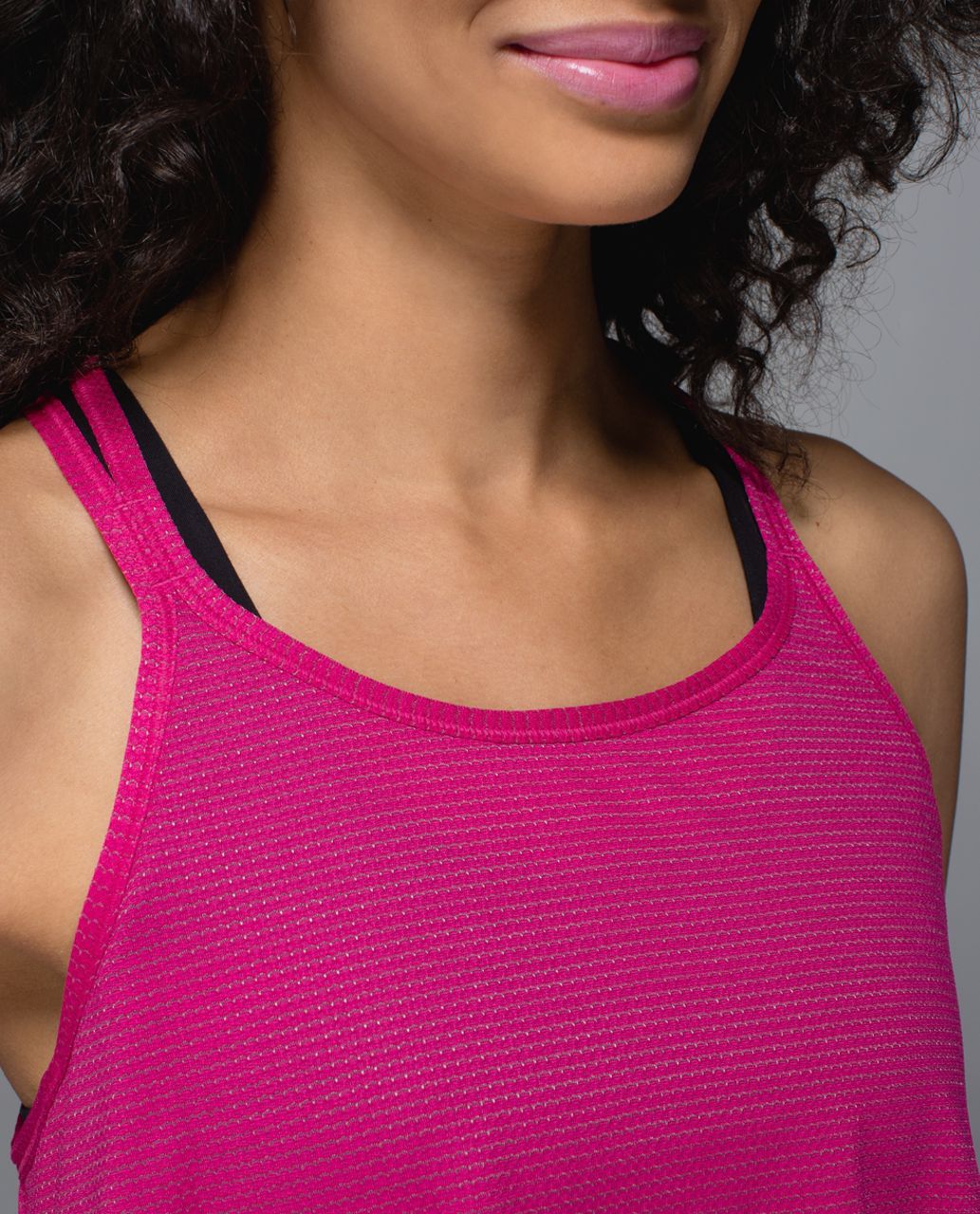 Lululemon On The Run Singlet - Jewelled Magenta