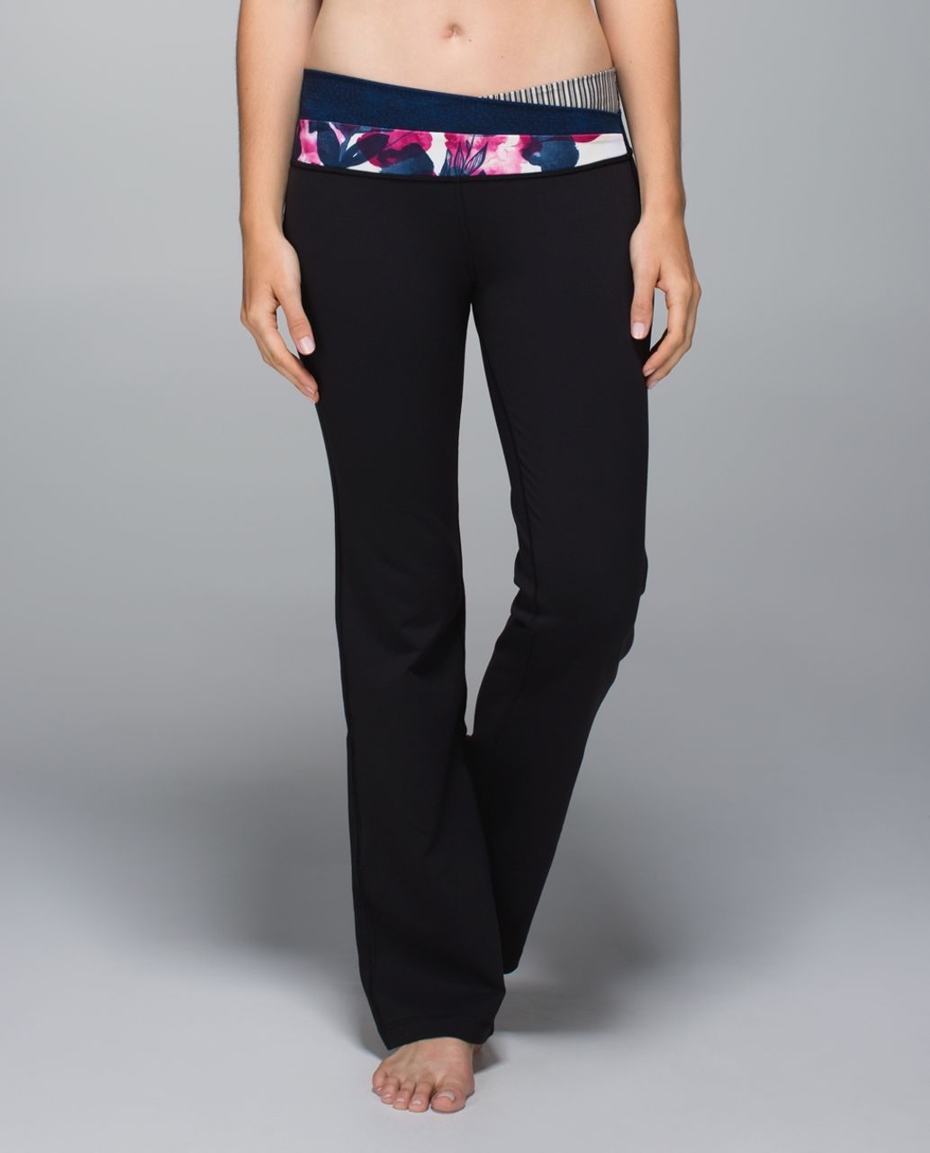 lululemon athletica, Pants & Jumpsuits, Lululemon Astro Pant Regular  Fullon Luon Flare Leggings Walking Yoga