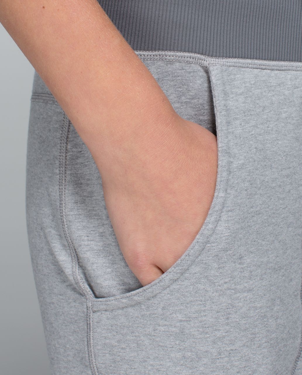 Lululemon Free Fall Crop - Heathered Medium Grey / Slate